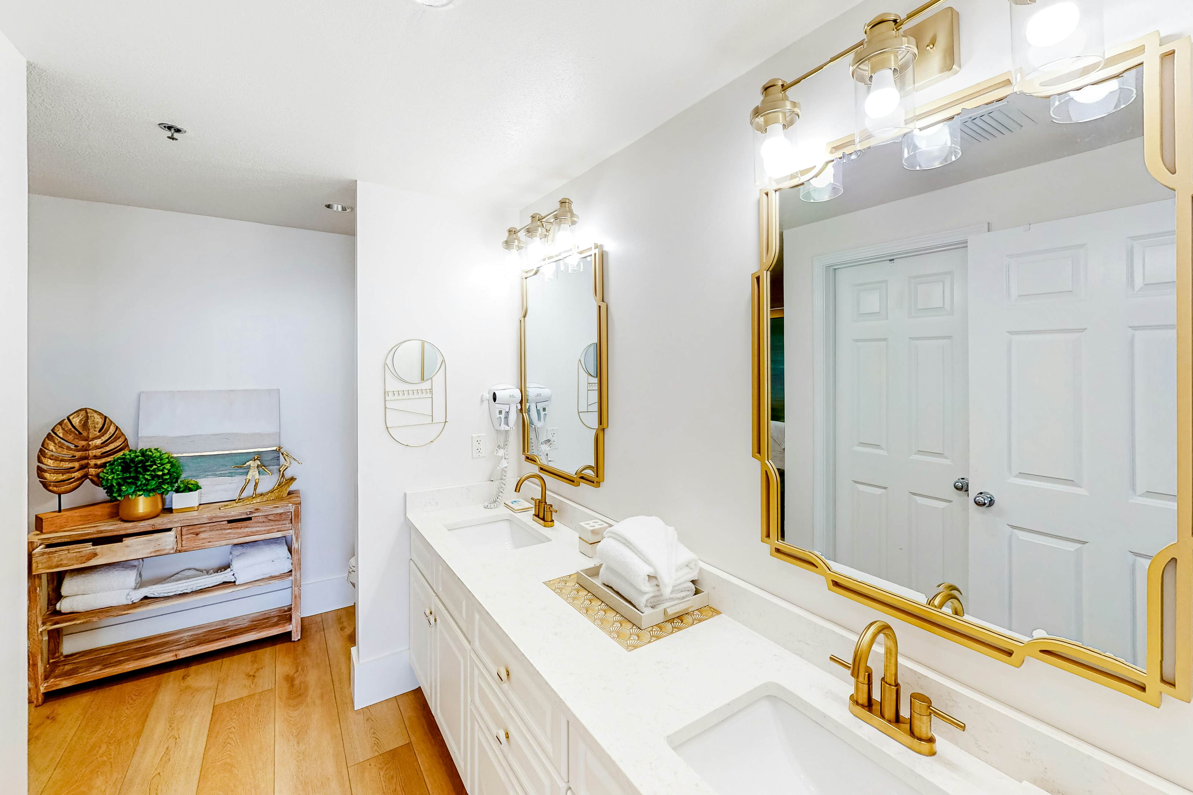 The Beach Club 1205A