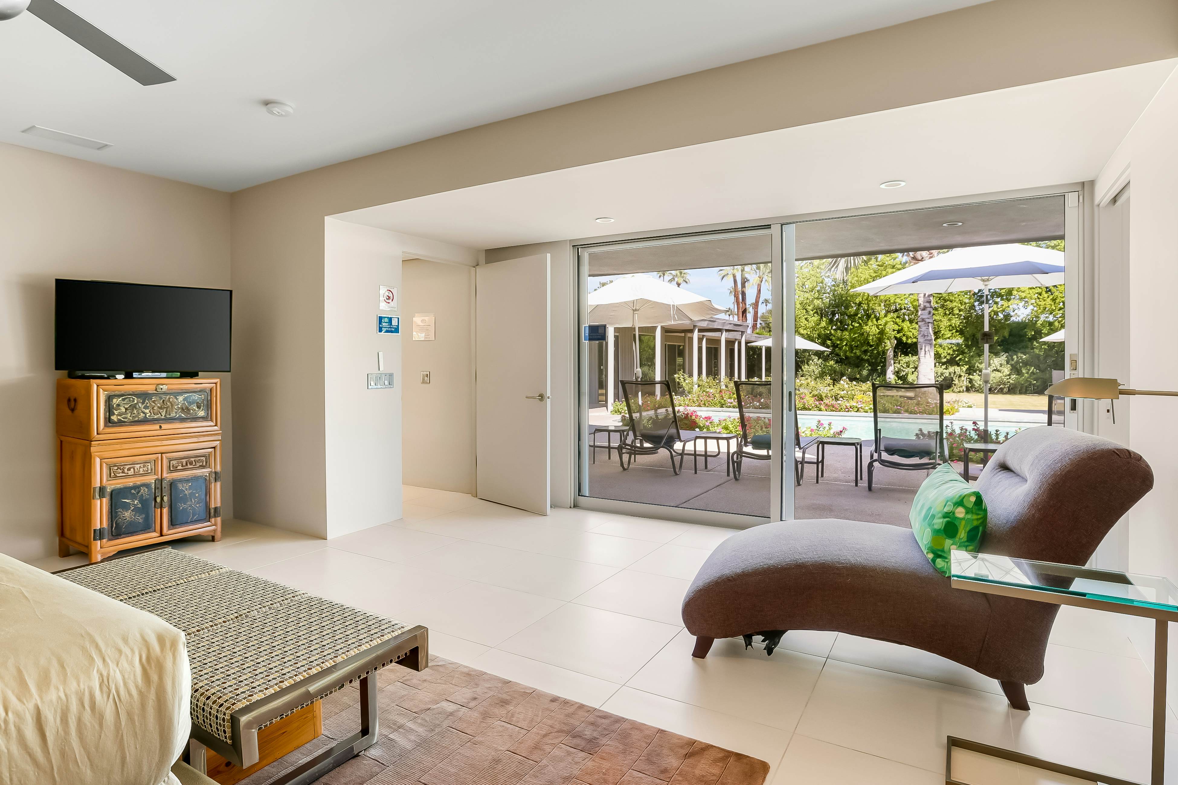 Palm Springs Perfection - 2243