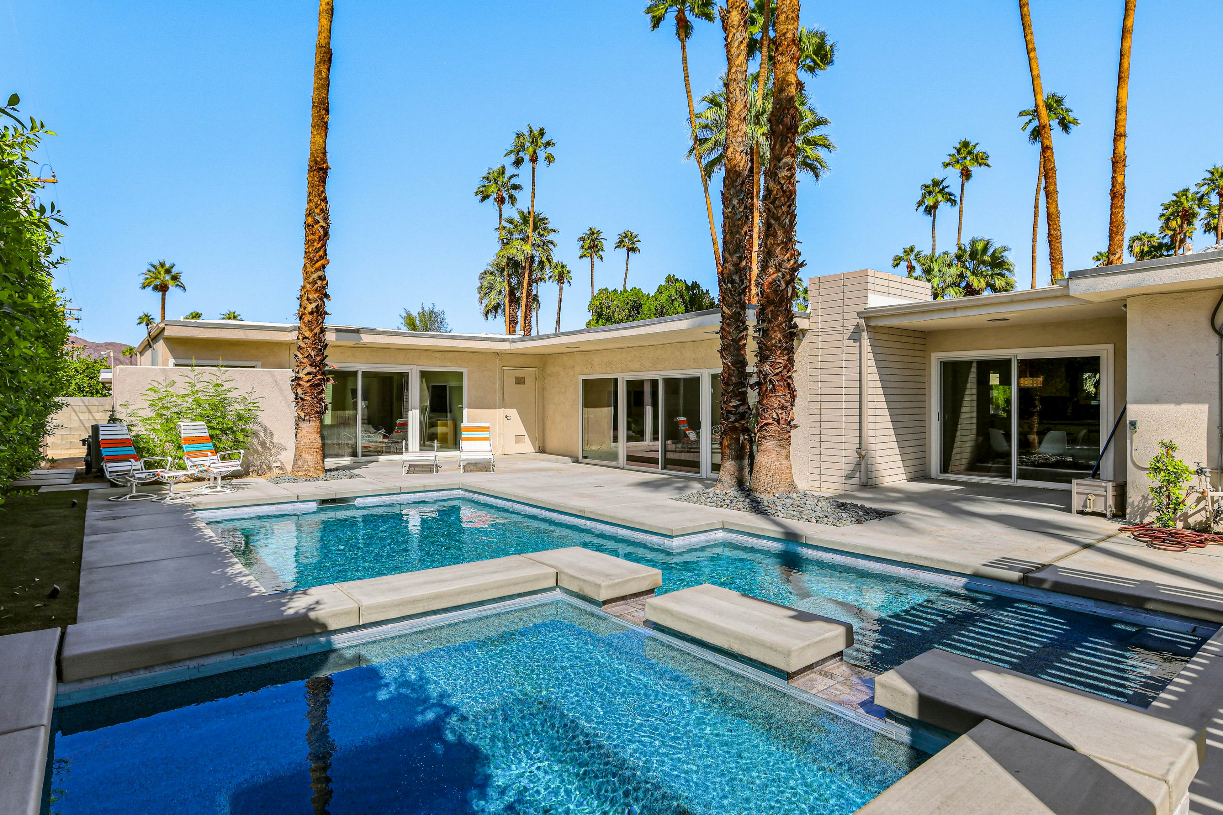 Palm Springs Vacation Rentals, House Rentals with Pools, Condos | Vacasa