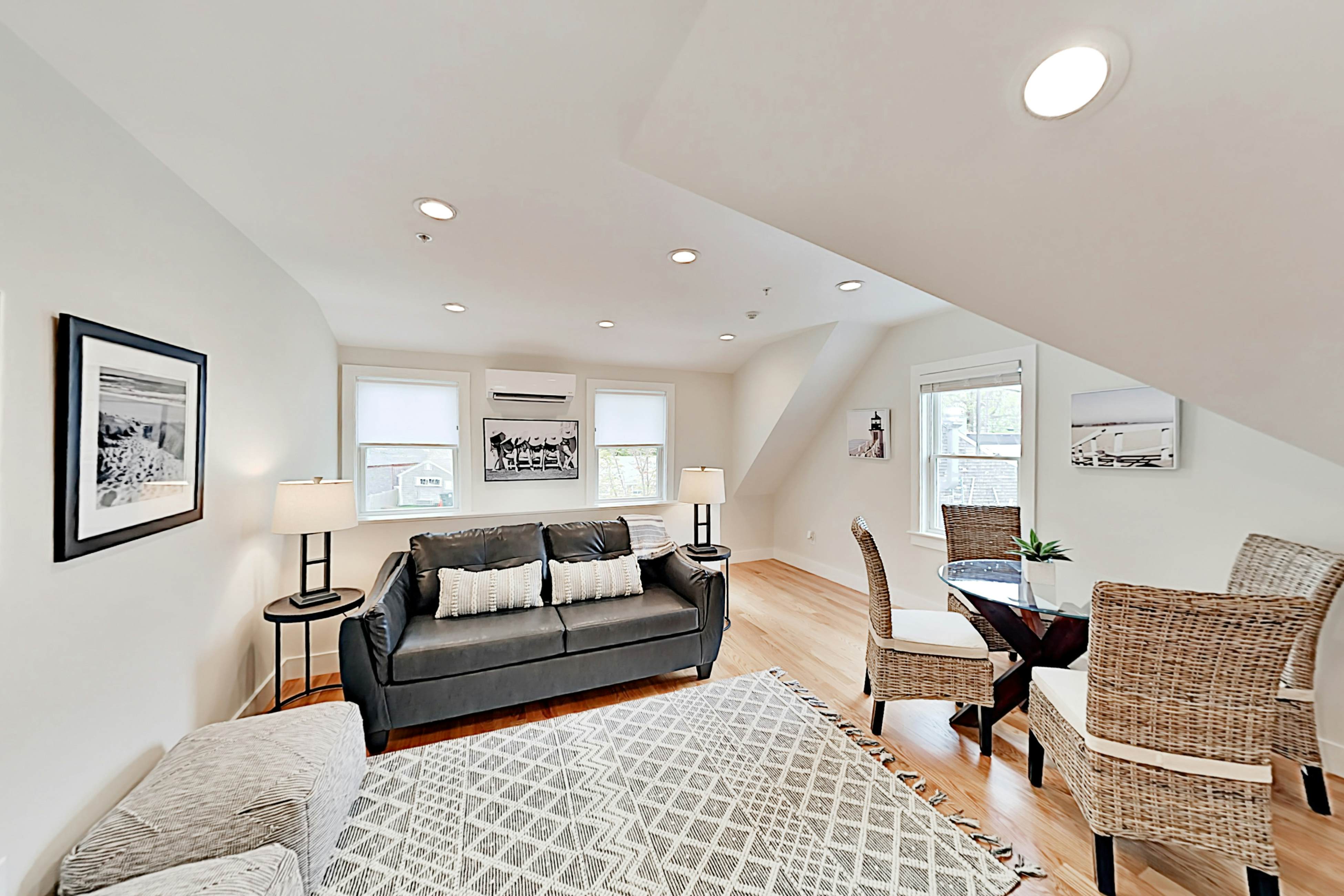 Charming Downtown Chatham Condo 1 BD Chatham, MA Vacation Rental Vacasa