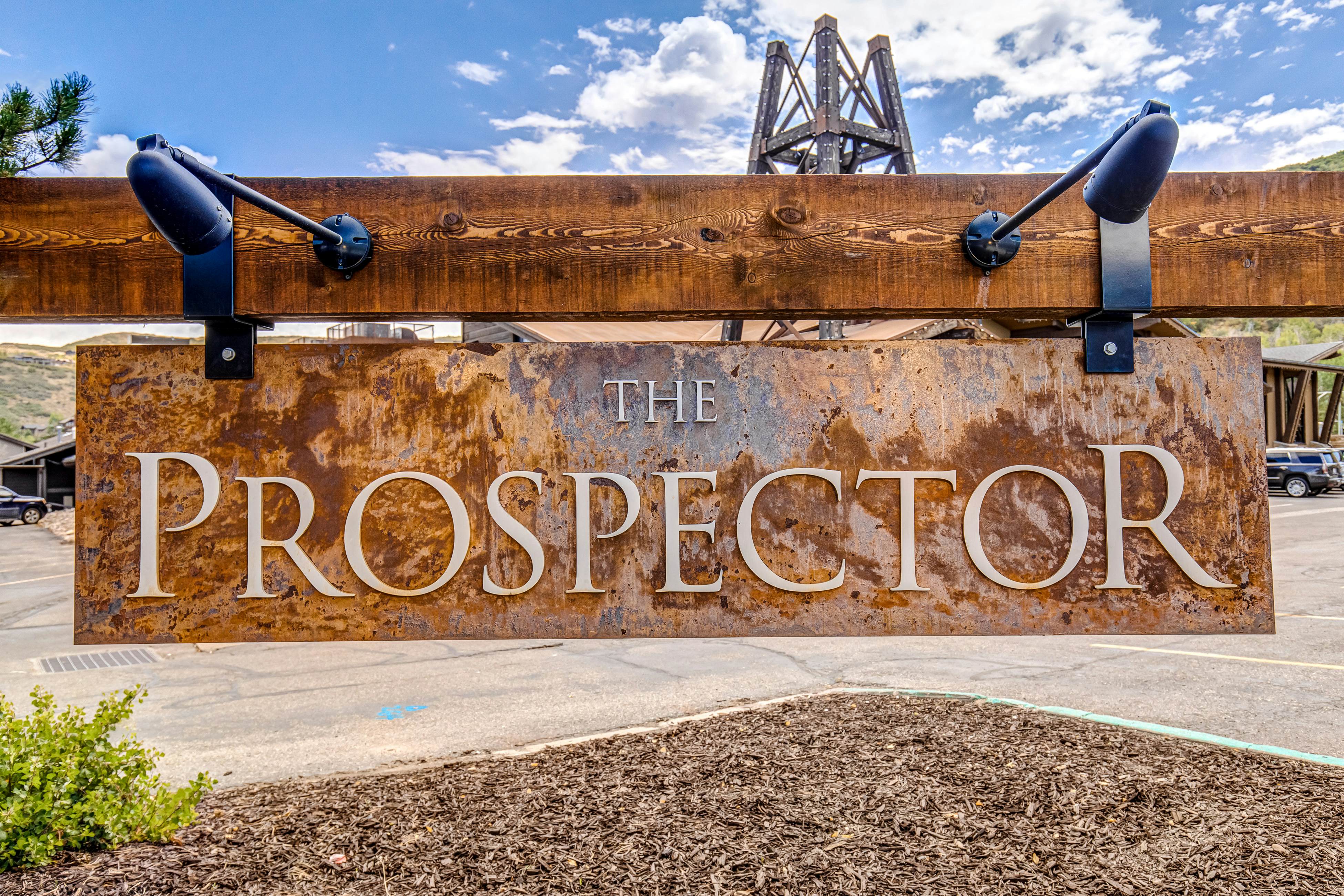 Quaint Prospector Lodge Studio #729