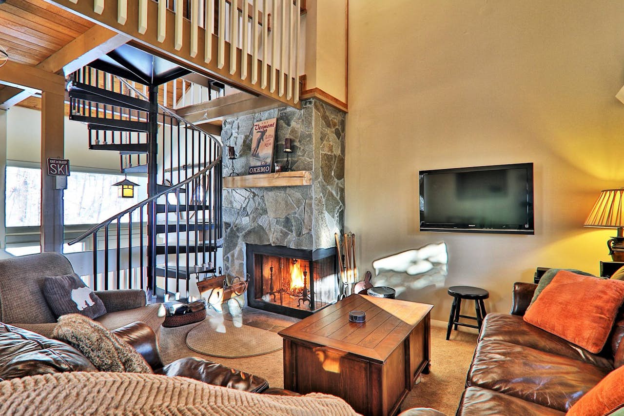 Okemo Trailside 11C 3 BD Ludlow, VT Vacation Rental Vacasa