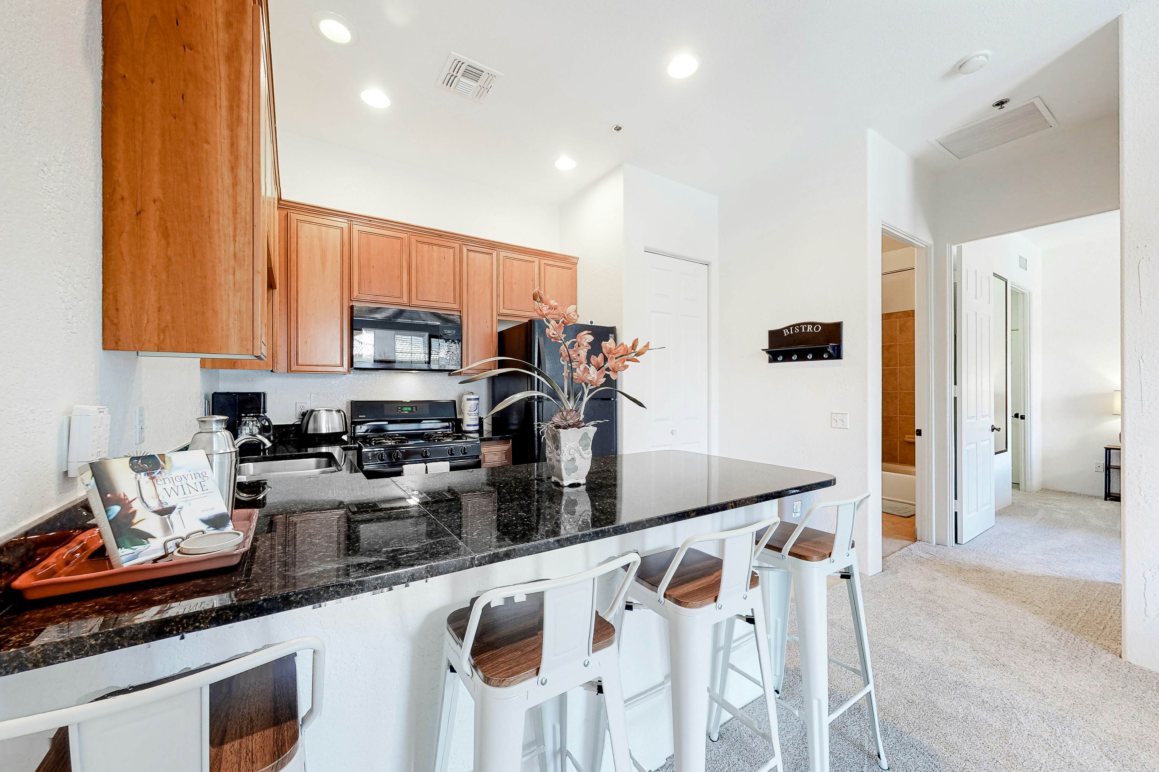 Sunny Days Retreat-260042