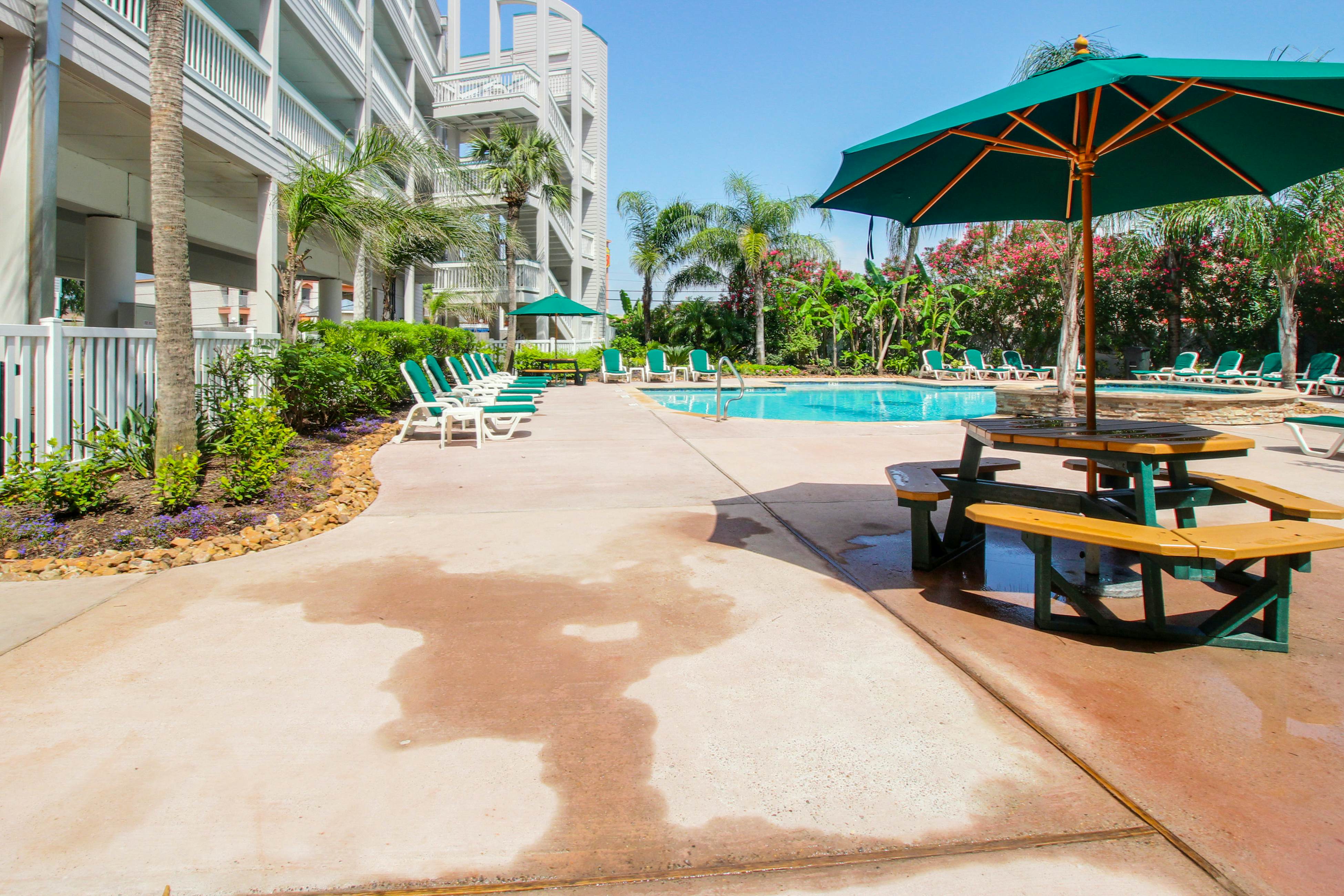 Casa Del Mar - Beachside Pleasure