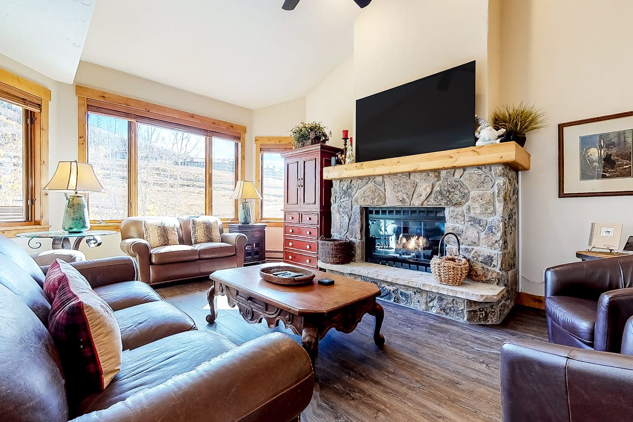 Antlers 122 4 BD Steamboat Springs, CO Vacation Rental Vacasa
