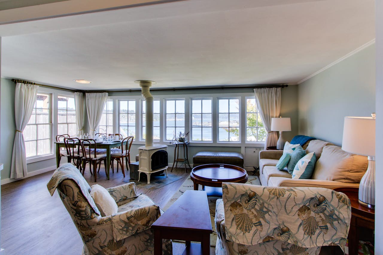 Arden Cottage 1 BD Newport, OR Vacation Rental Vacasa