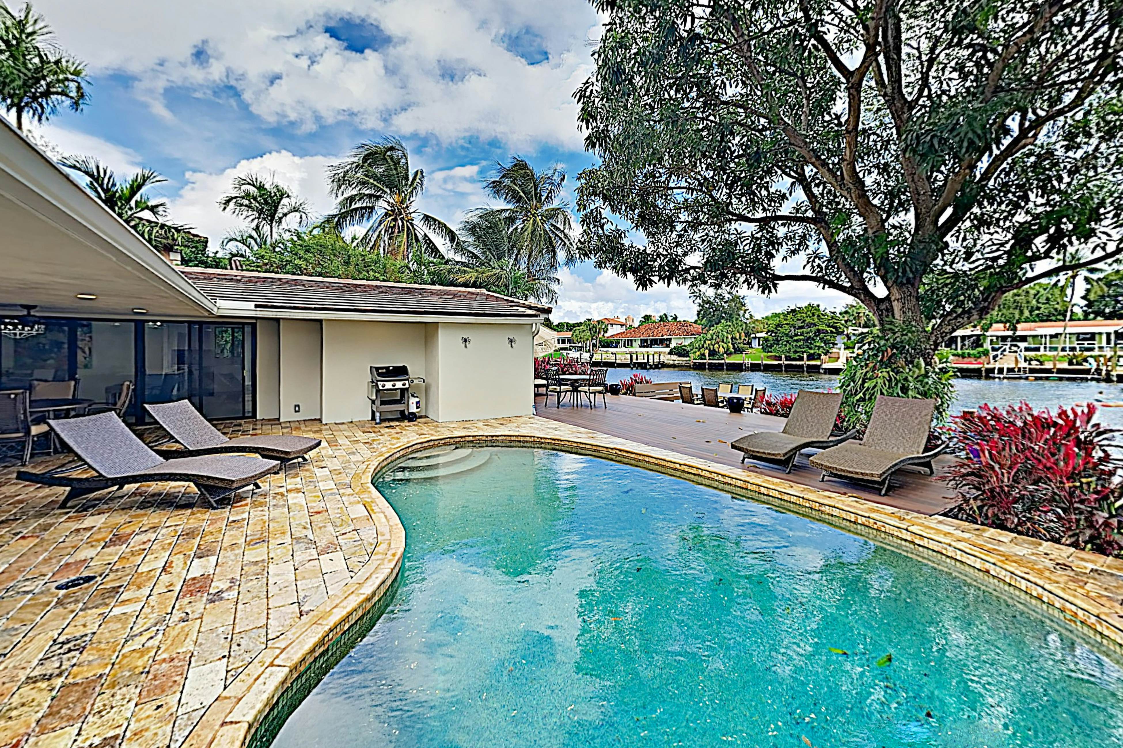 Middle River Lookout