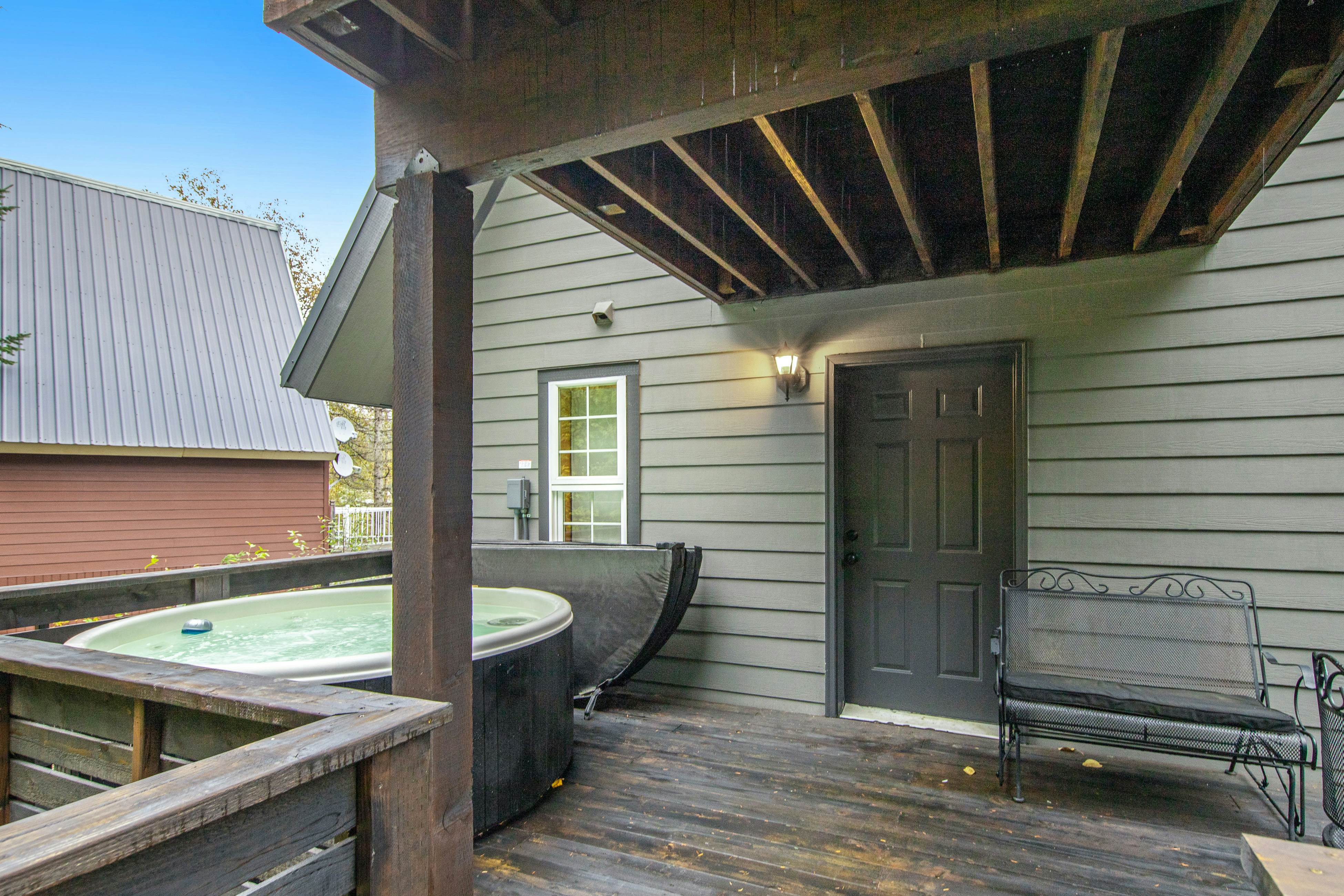 Black Diamond Cabin 2 BD Snoqualmie Pass, WA Vacation Rental Vacasa