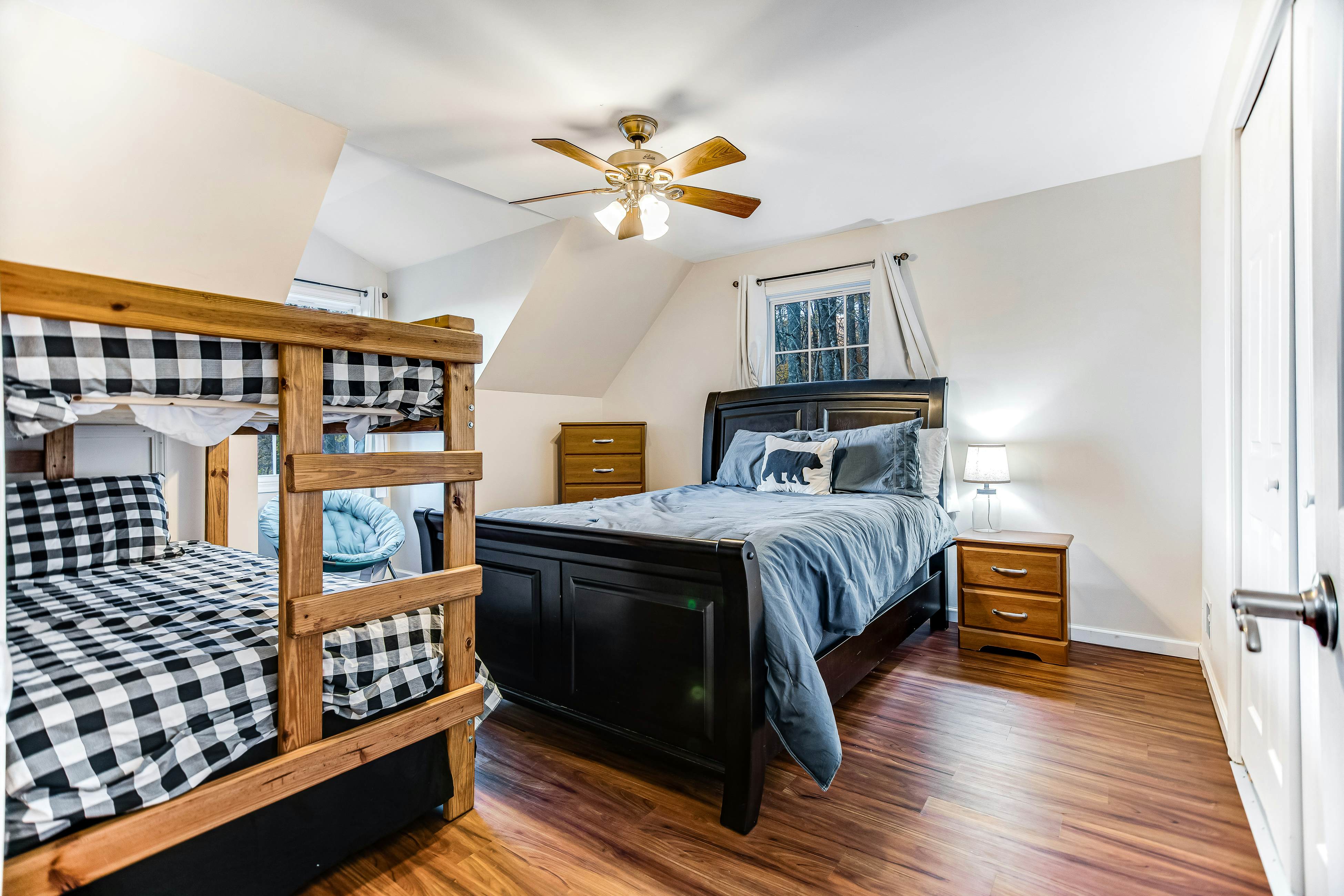 Twin Bear Cabin 3 BD Cullowhee, NC Vacation Rental Vacasa