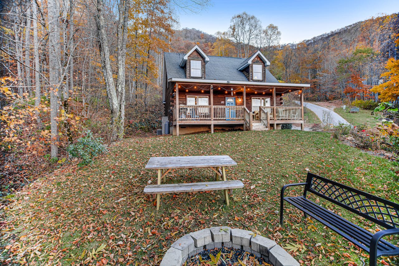 Twin Bear Cabin 3 BD Cullowhee, NC Vacation Rental Vacasa
