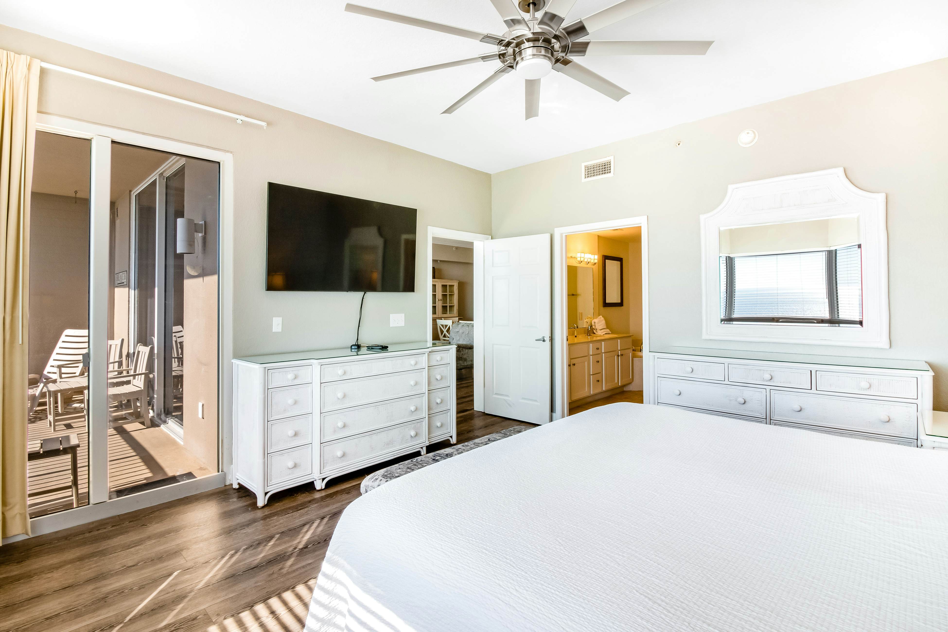 Tidewater Beach Resort 2902