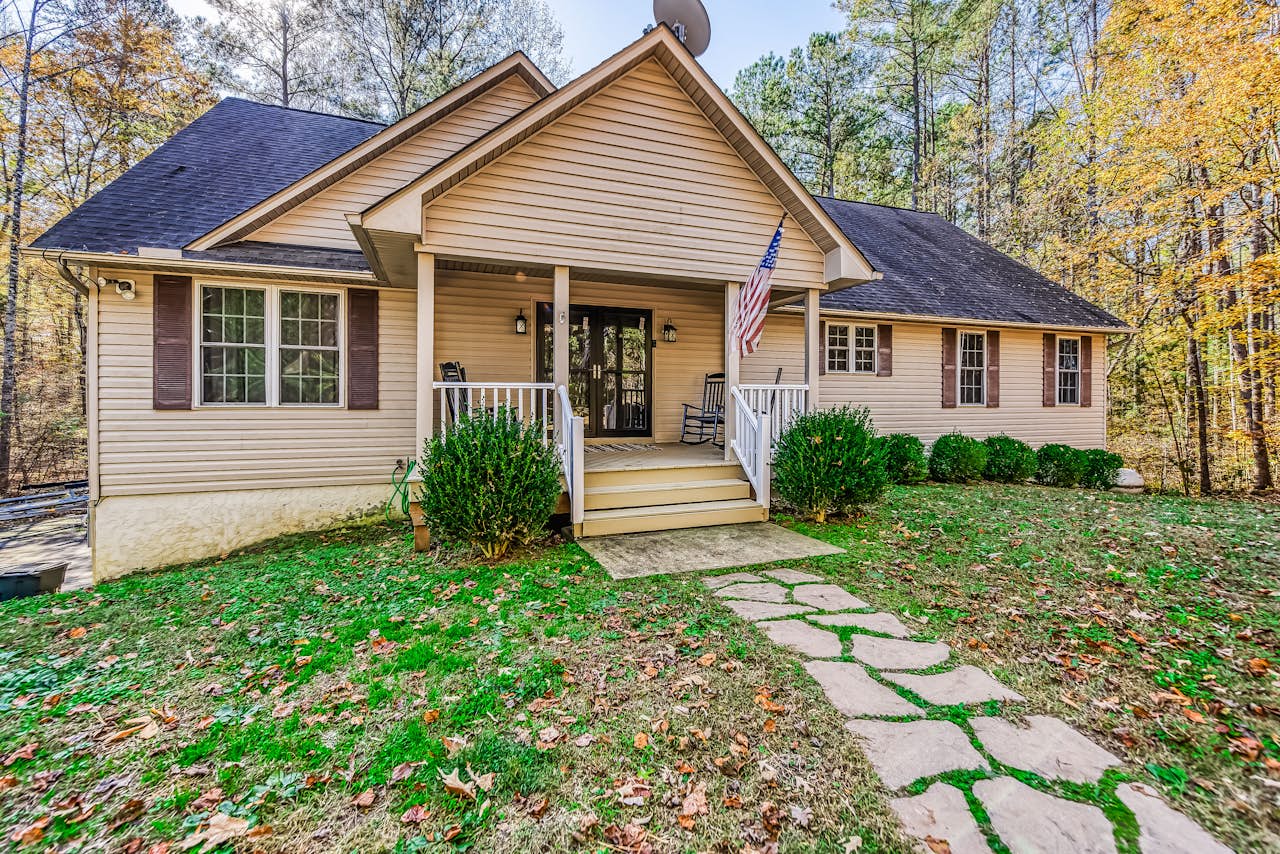 The Sundowner 5 BD Louisa, VA Vacation Rental Vacasa