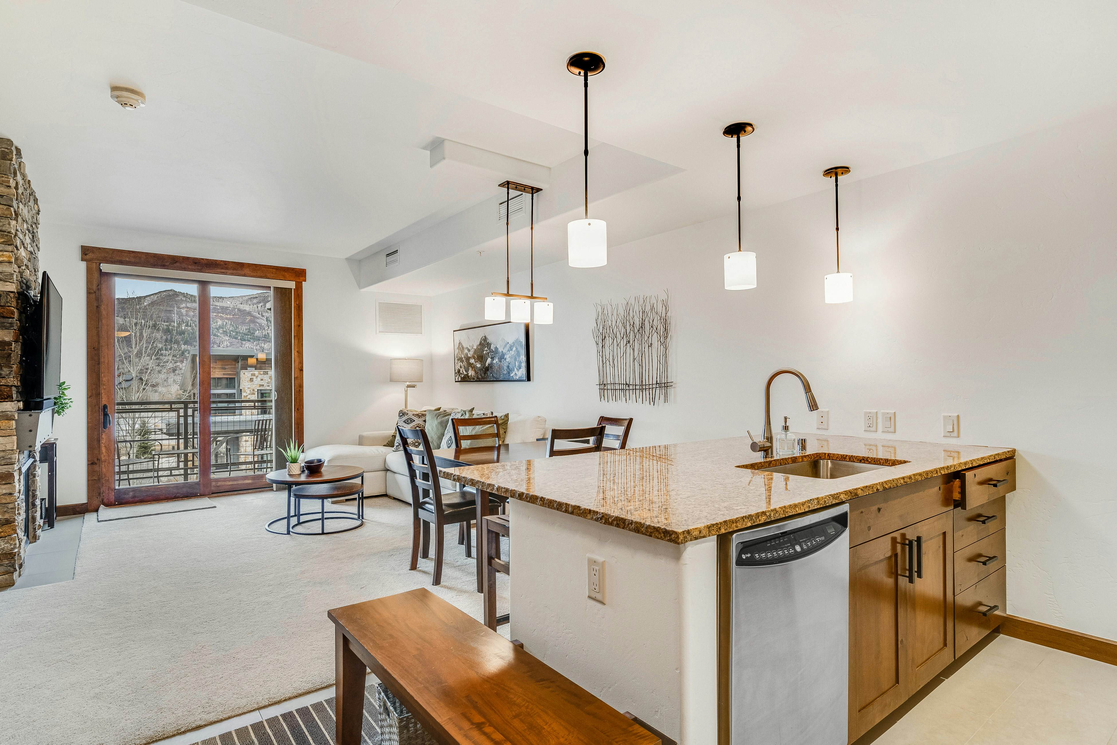 Trailhead Lodge 3110