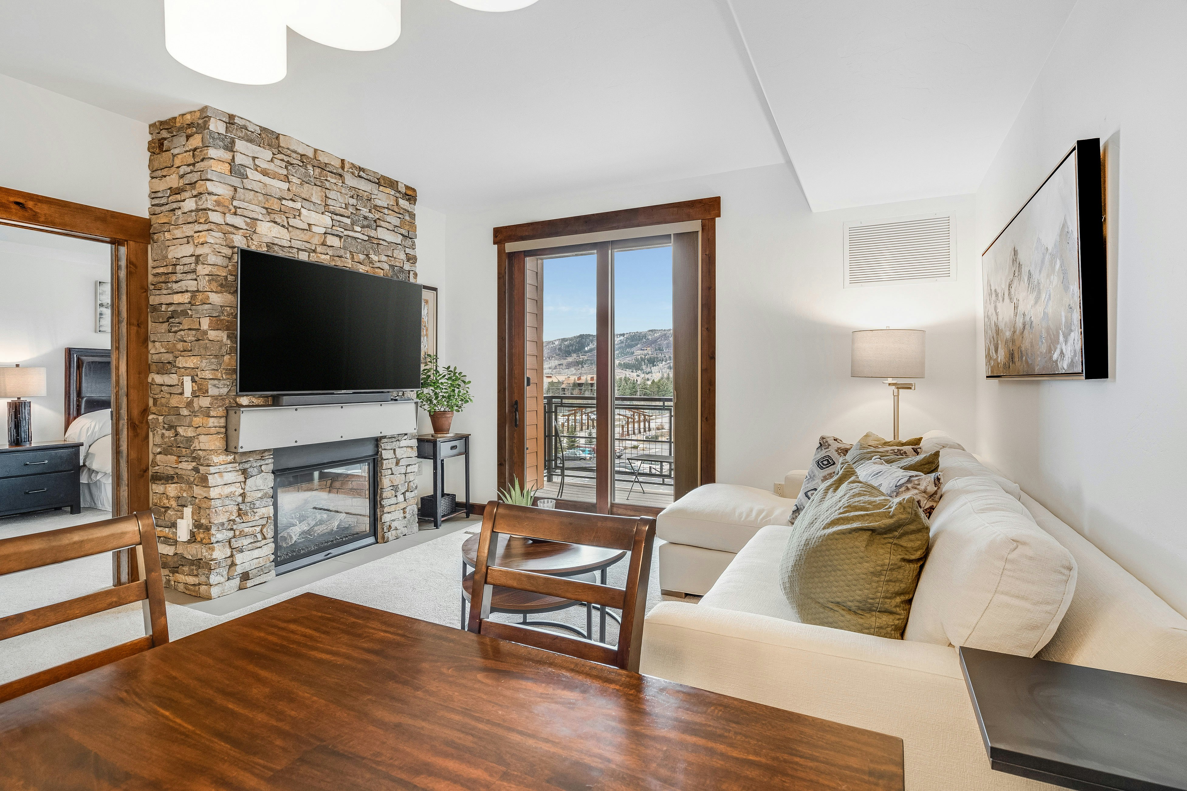 Trailhead Lodge 3110