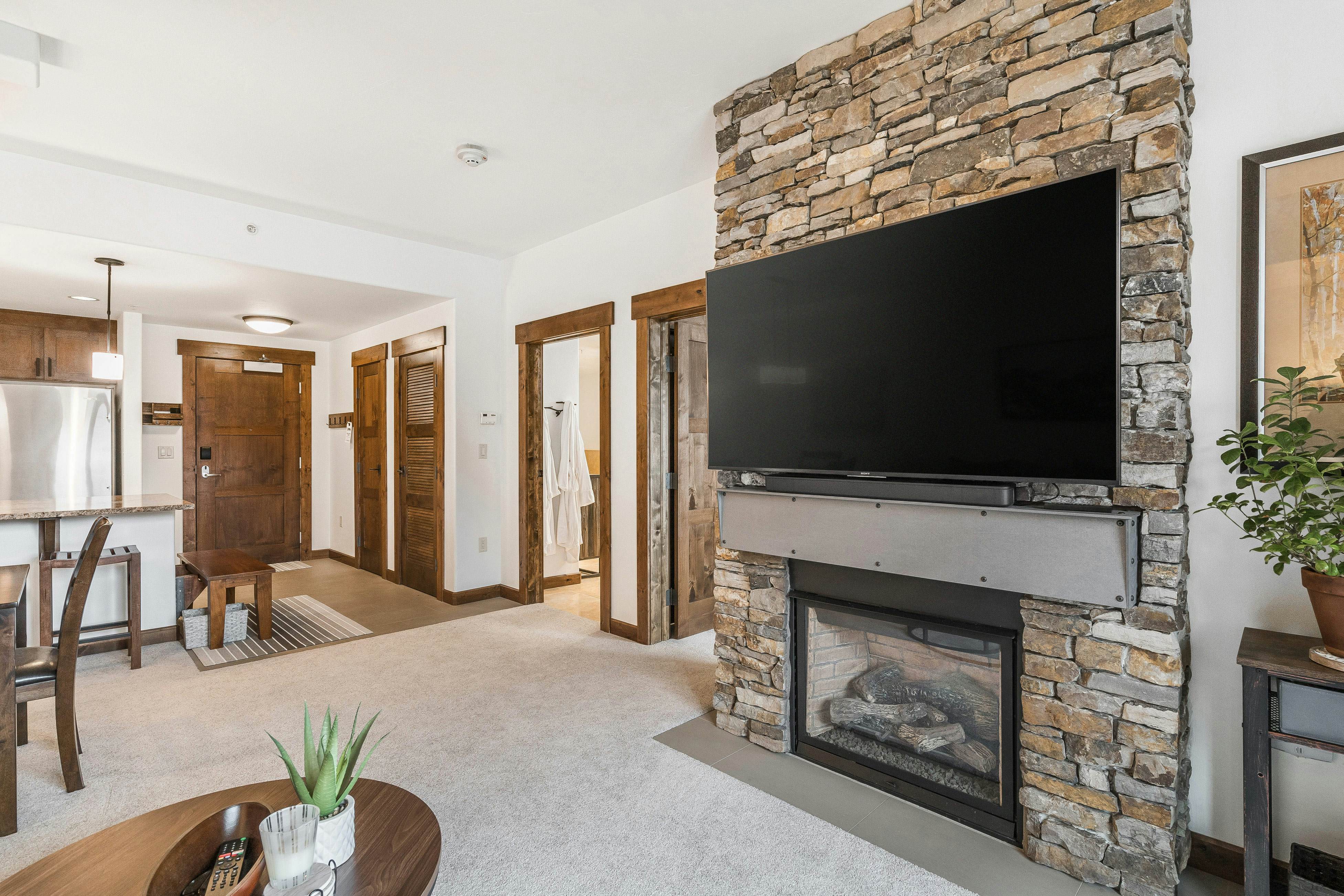 Trailhead Lodge 3110