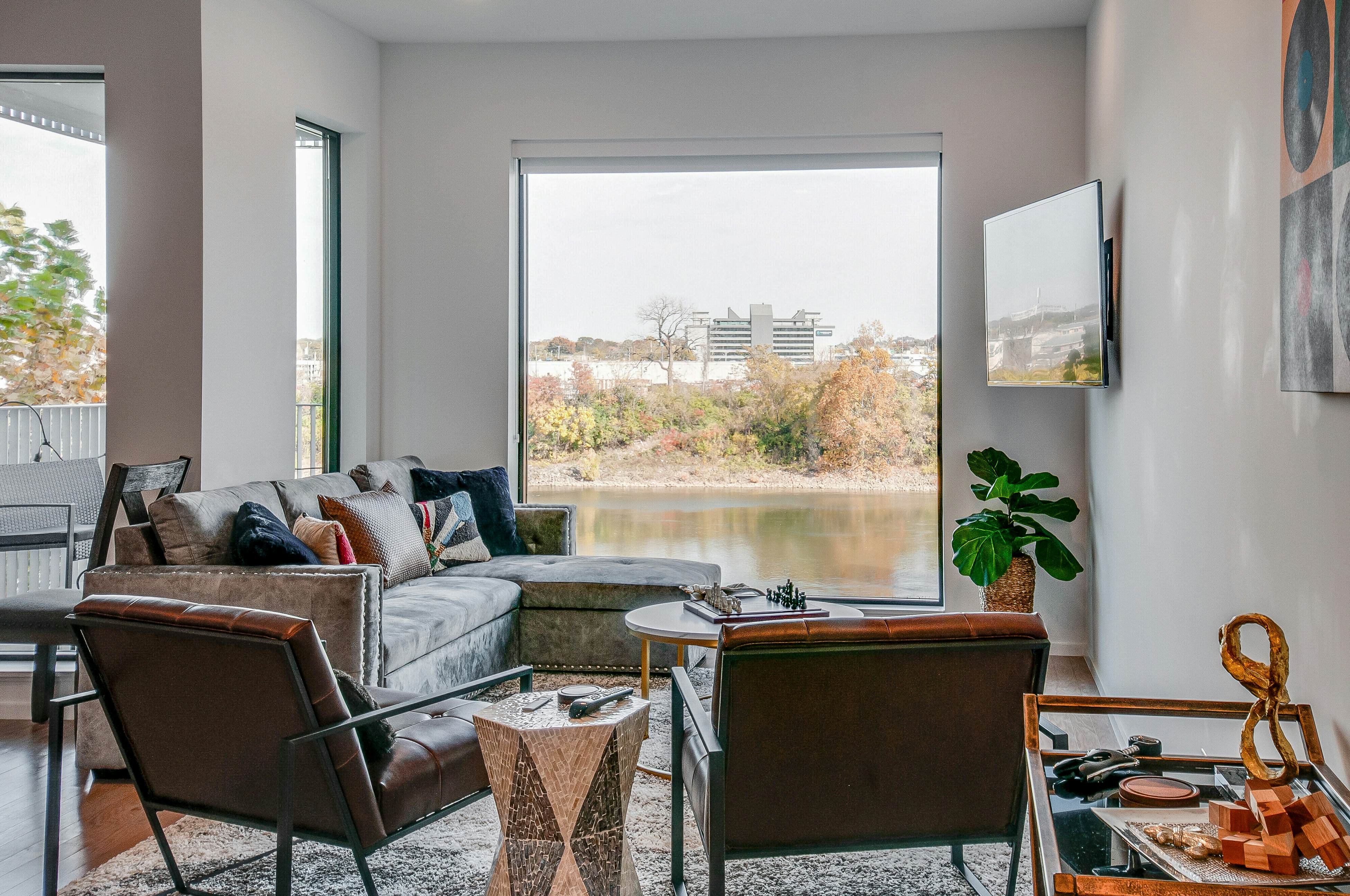 Eve on the River 204