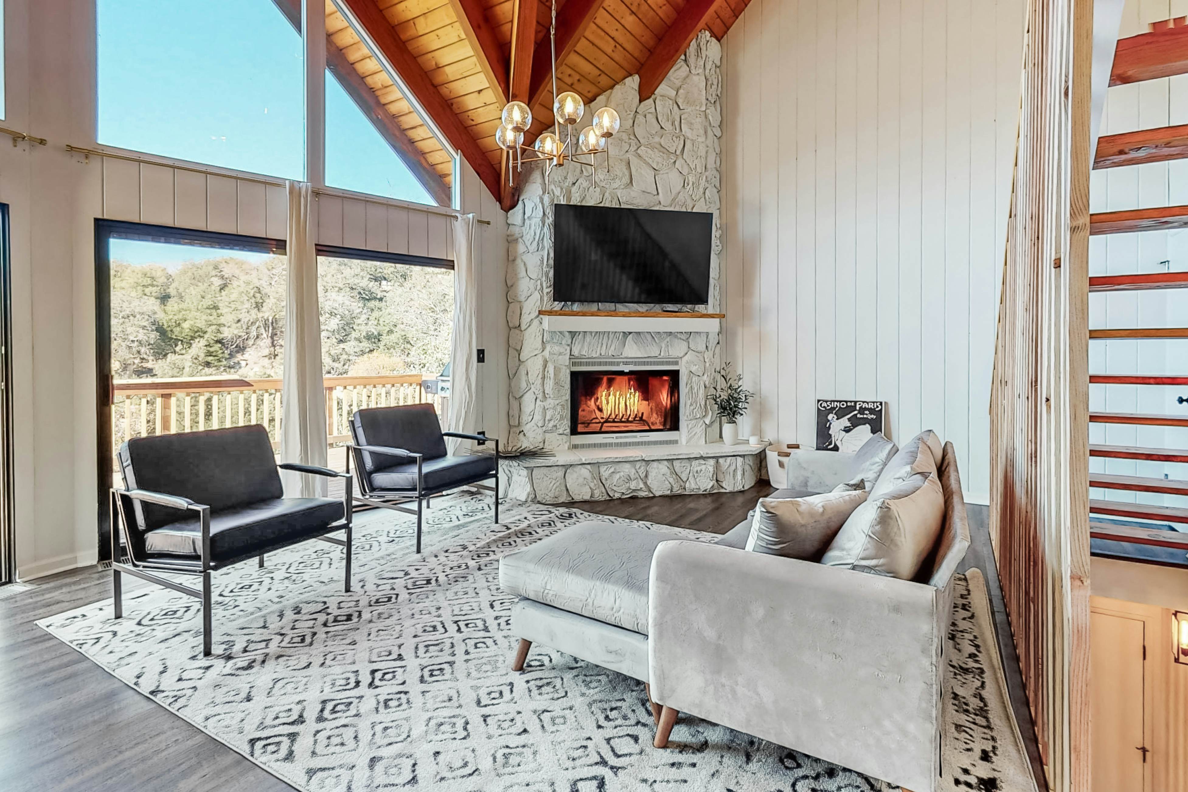 Lake Arrowhead Cabin Rentals, Vacation Rentals, Lakefront Rentals Vacasa