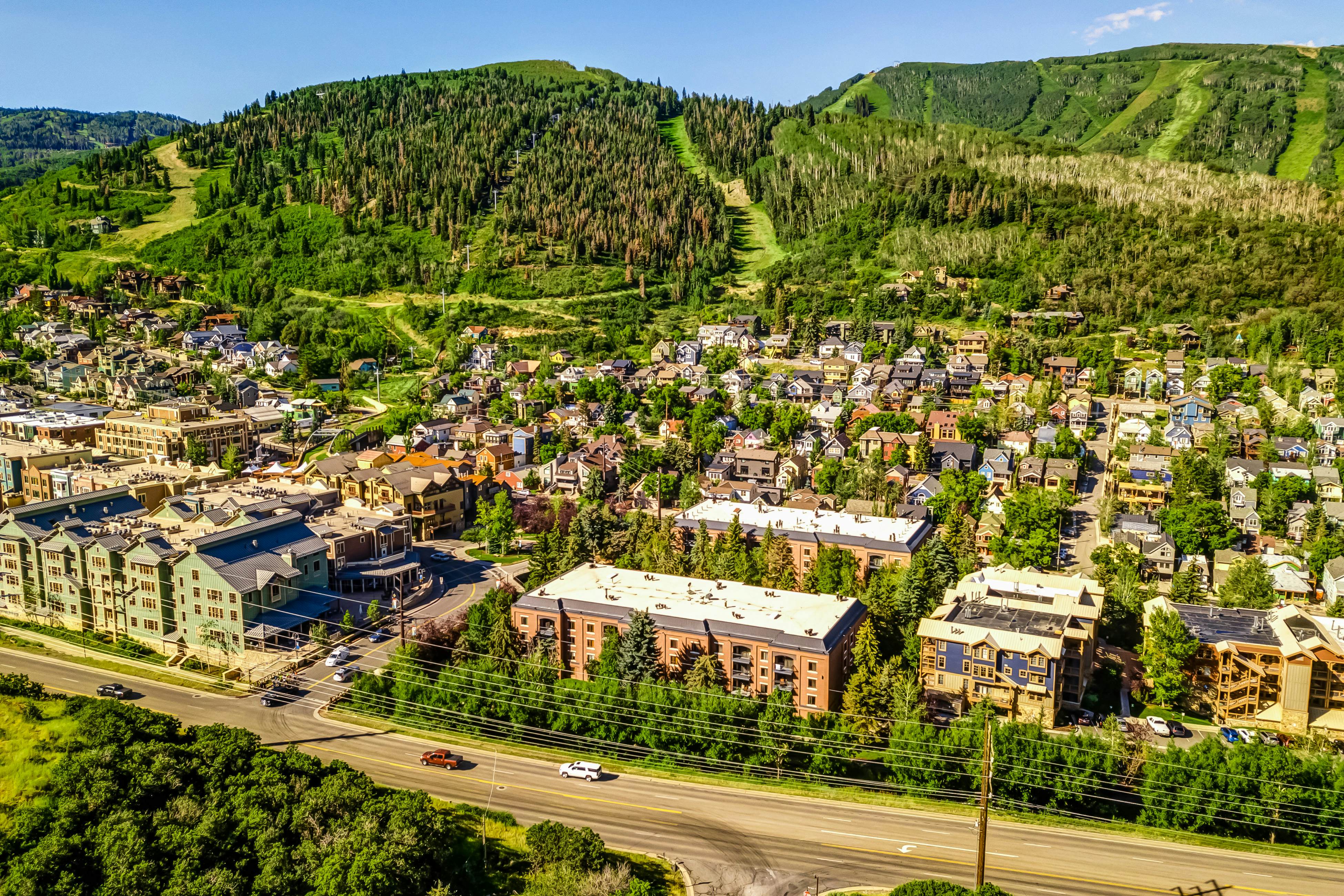 Park Station Elegance 210