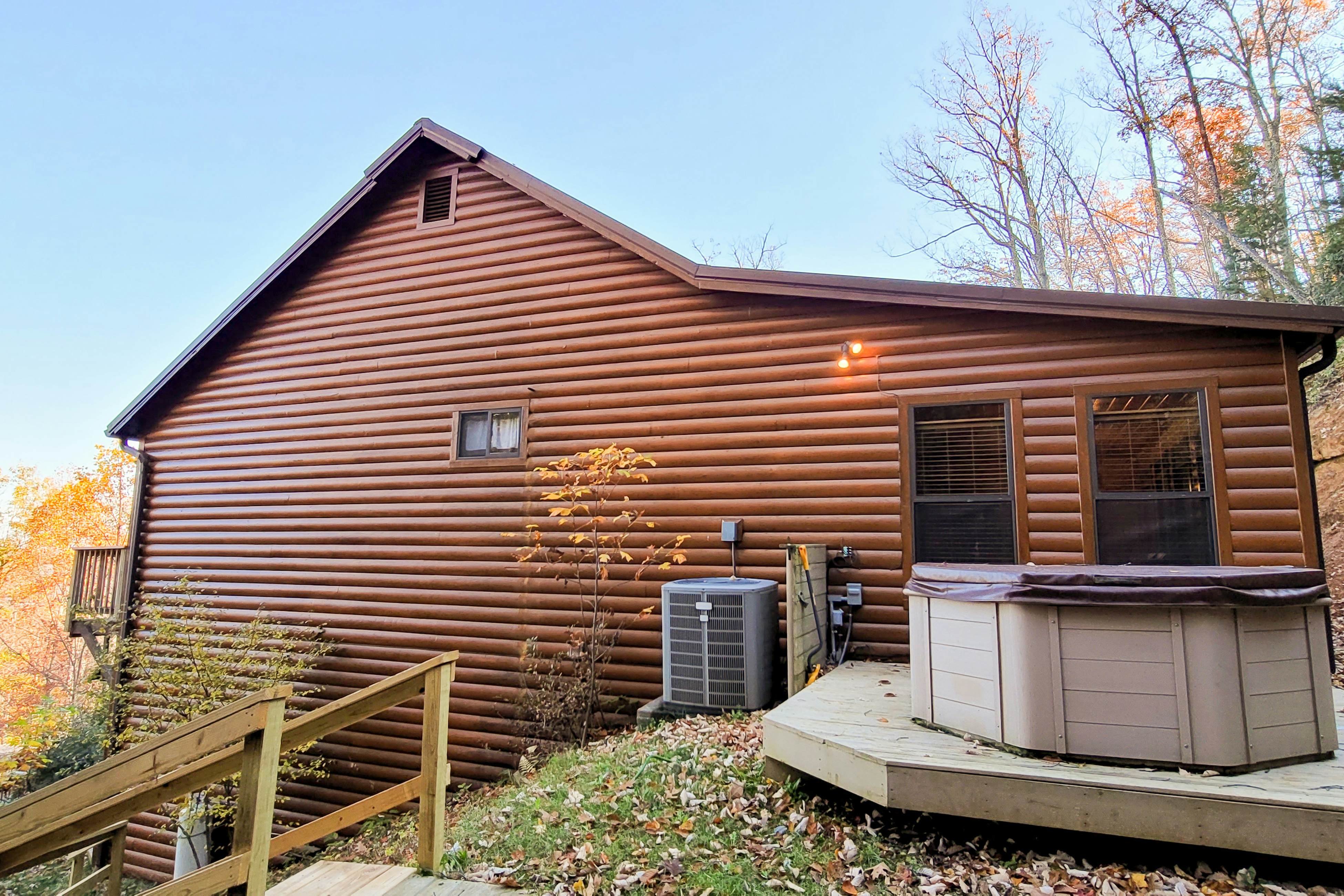 Treetop Tranquility 3 BD Sevierville, TN Vacation Rental Vacasa