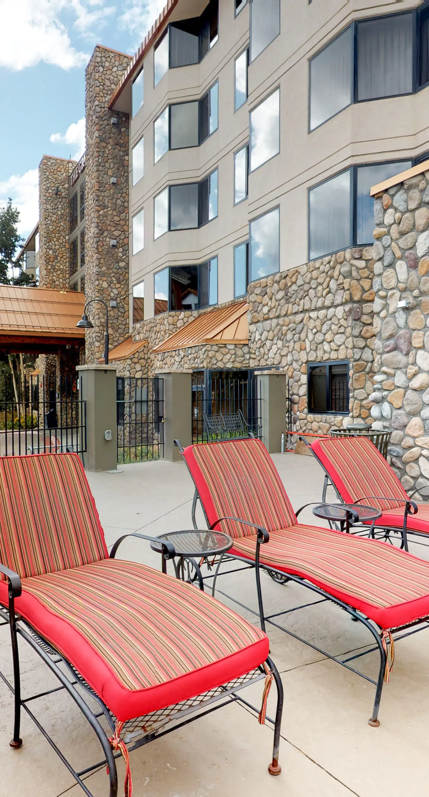 Crested Butte's Dream Studio GL270