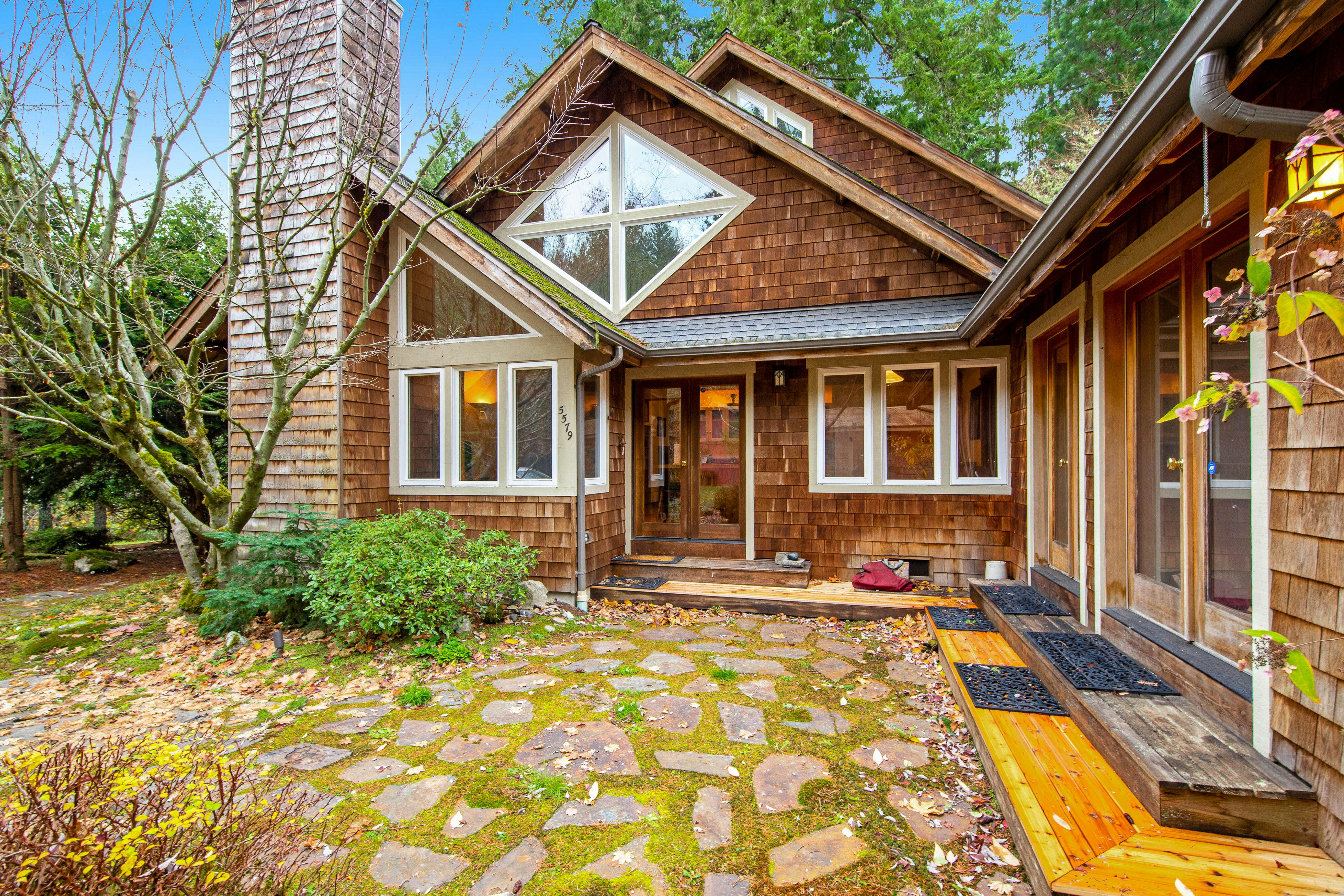 Bainbridge Island Vacation Rentals, Lodging Vacasa