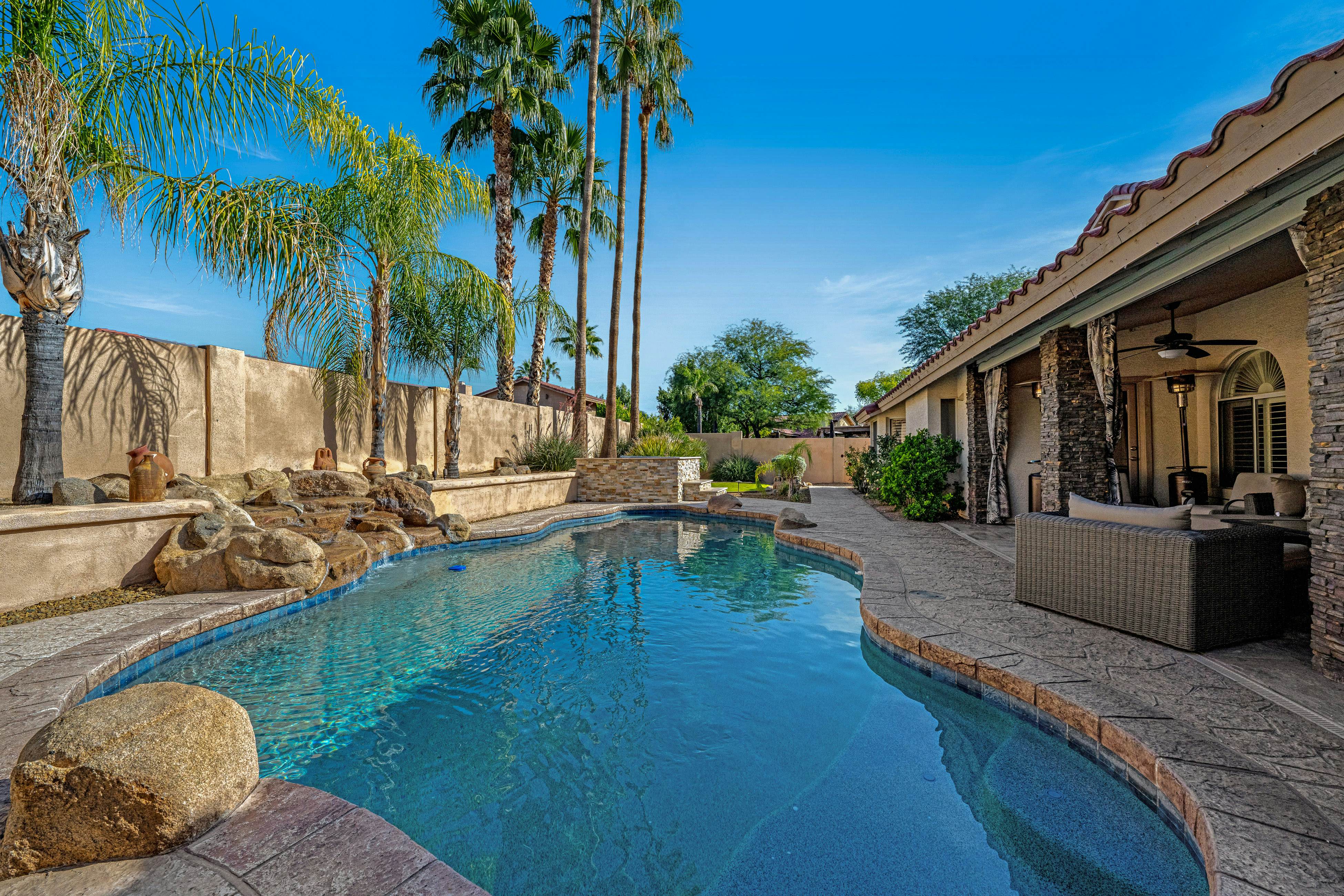 Scottsdale Vacation Rentals | Professionally Cleaned | Vacasa