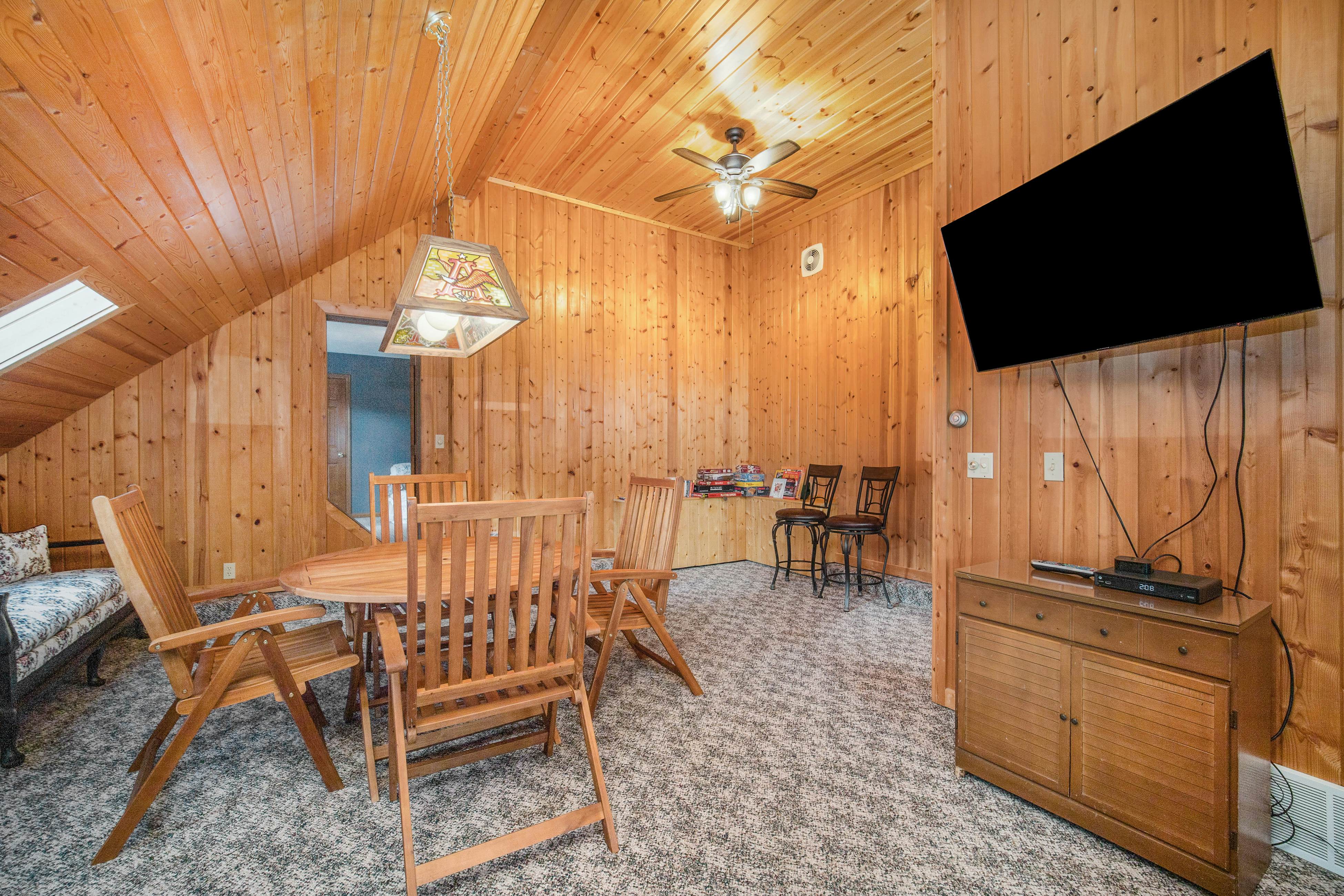 The Lighthouse 4 BD Beulah, MI Vacation Rental Vacasa