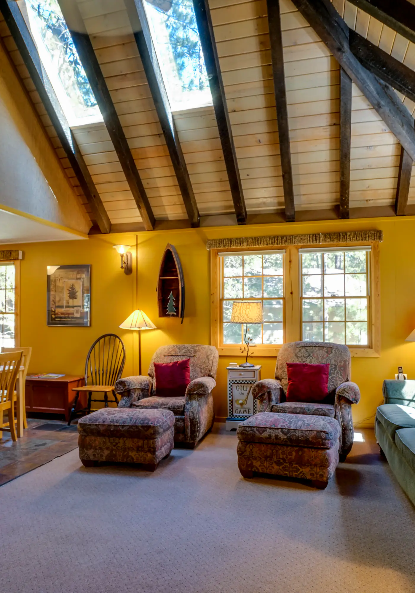 Sunriver Vacation Rentals, Cabins | Professionally Cleaned | Vacasa