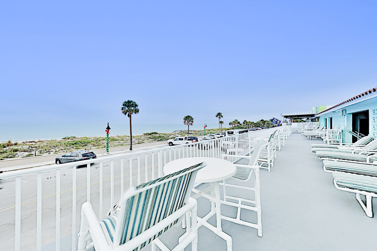 PassAGrille Beach Retreat Unit 8 0 BD St. Pete Beach/ PassaGrille