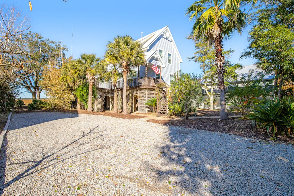 Gorgeous home with marsh views, deck, firepit & gourmet kitchen — Folly Beach, SC — vacation rental