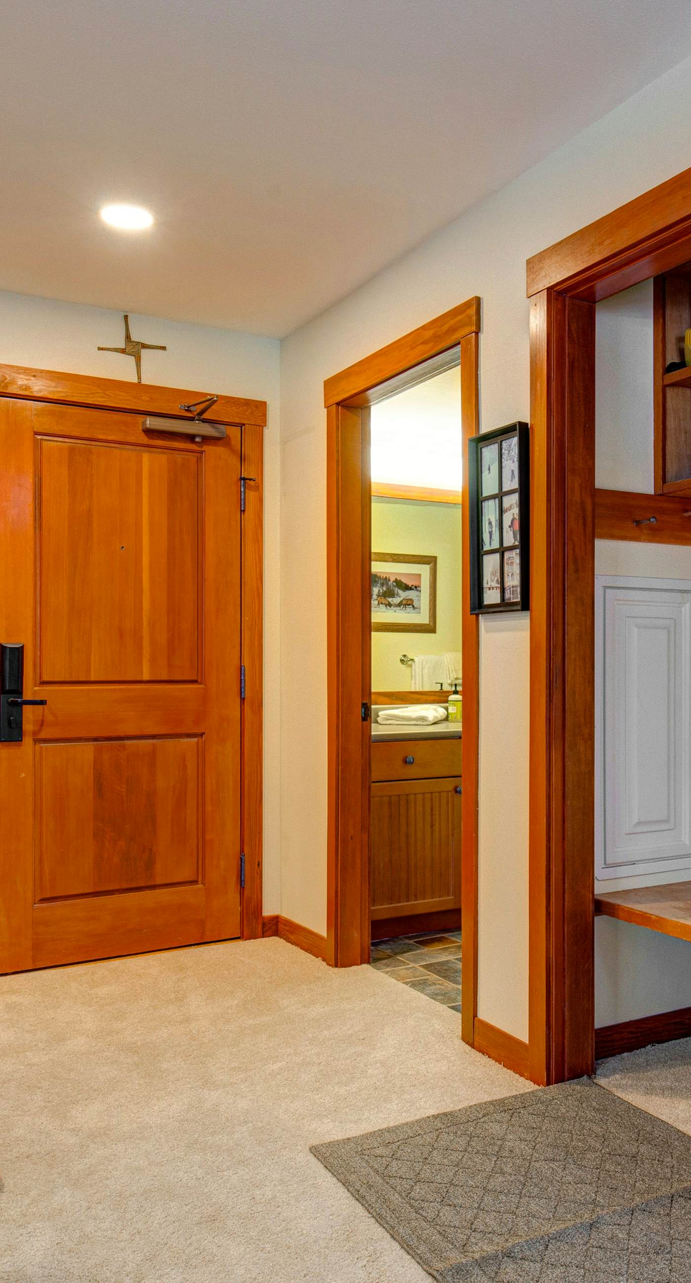 Eagle Springs East 302 - Boxelder Suite