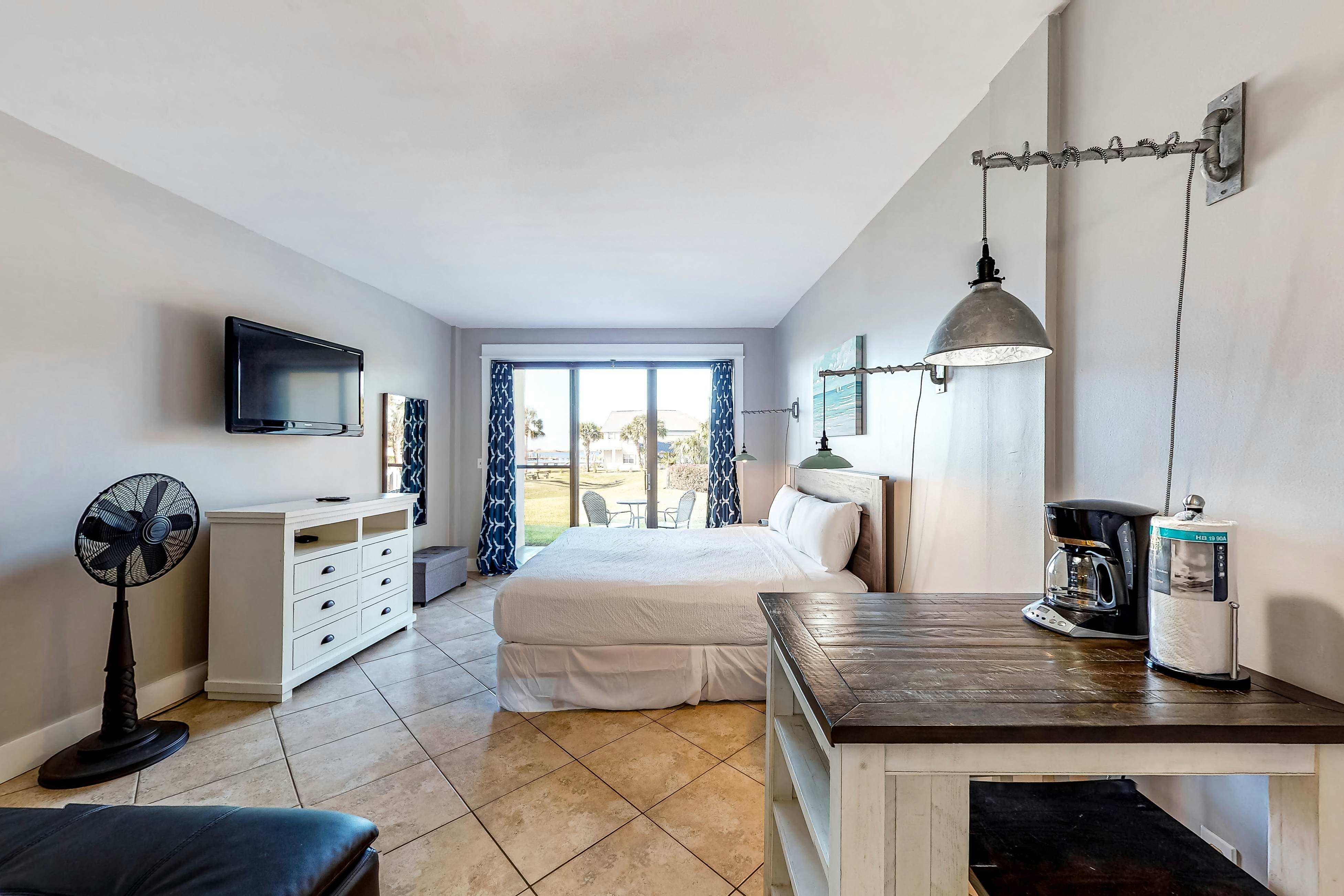 Pirates' Bay Condo Rentals, Vacation Rentals Vacasa