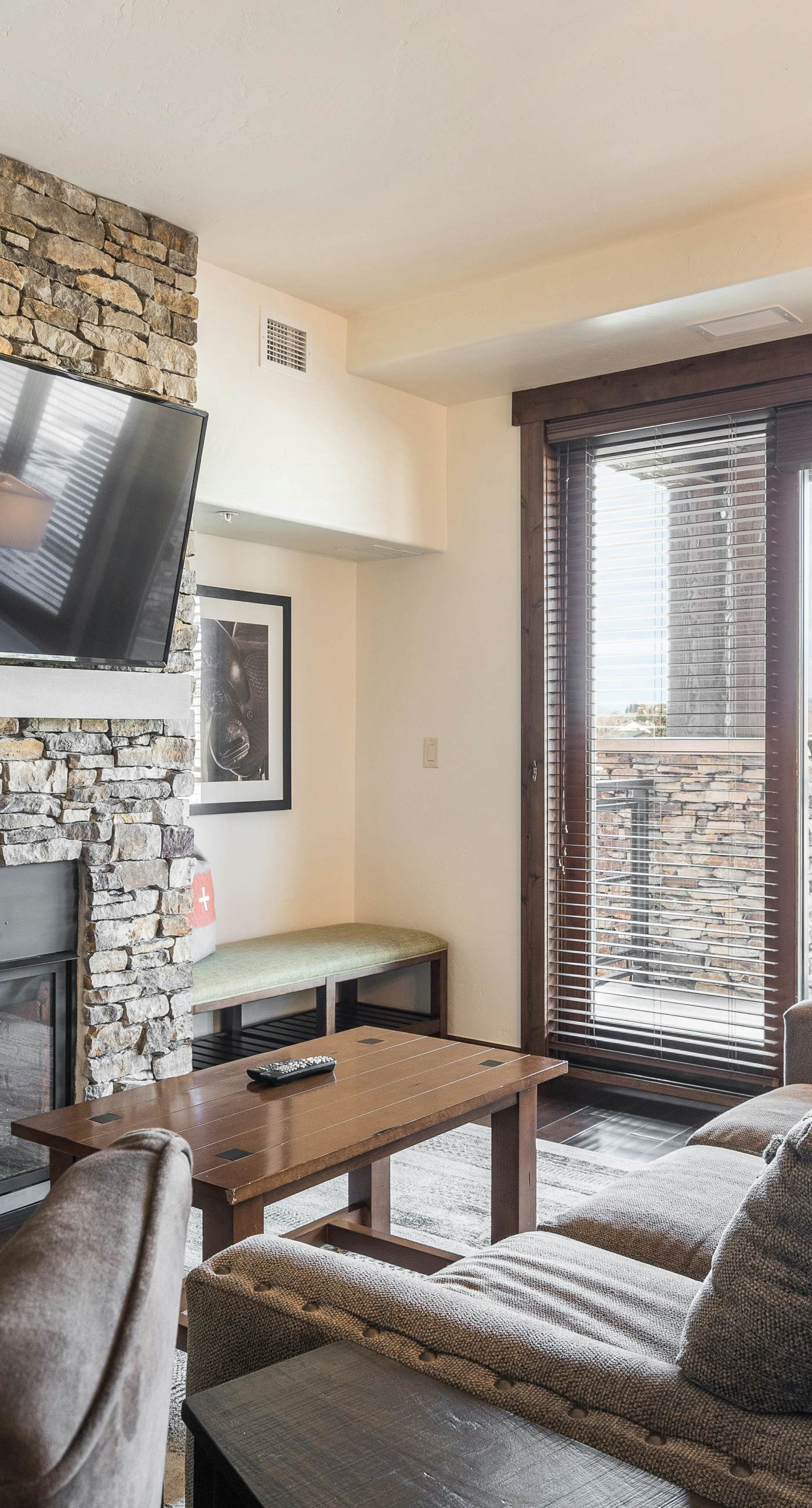 Trailhead Lodge 3116