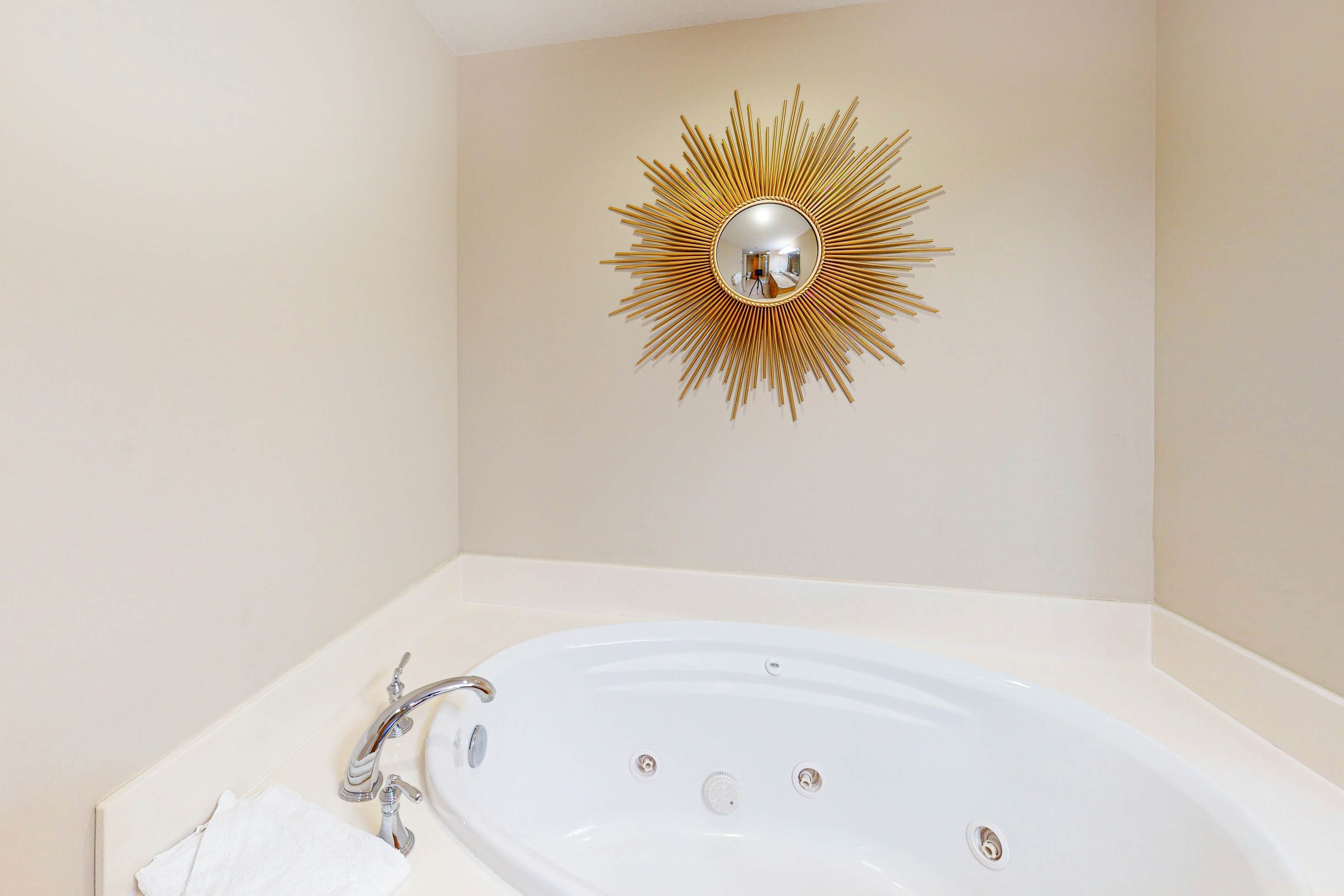 Escapes to the Shores 804