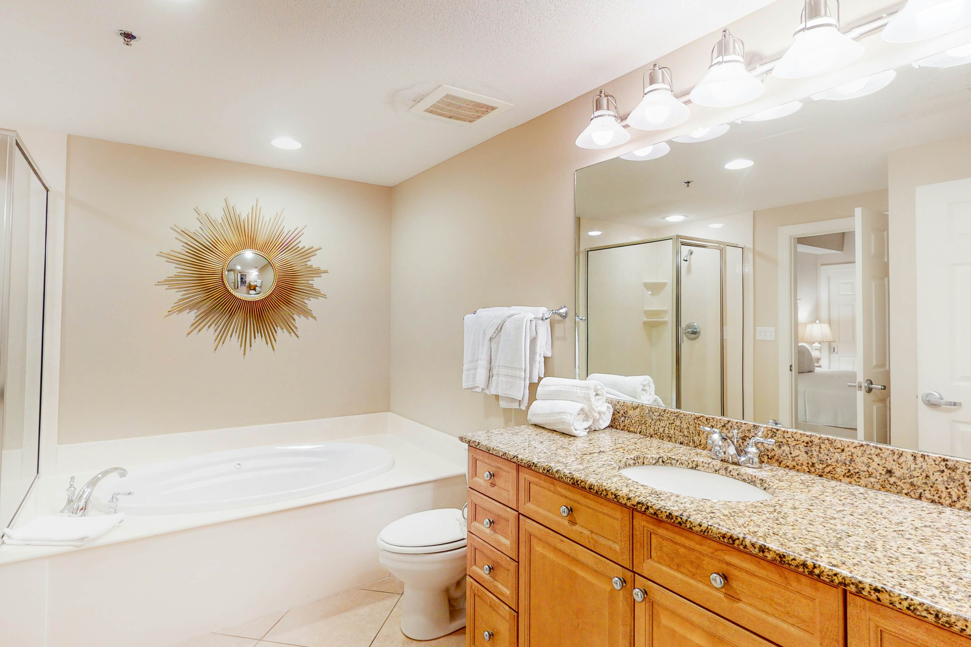 Escapes to the Shores 804