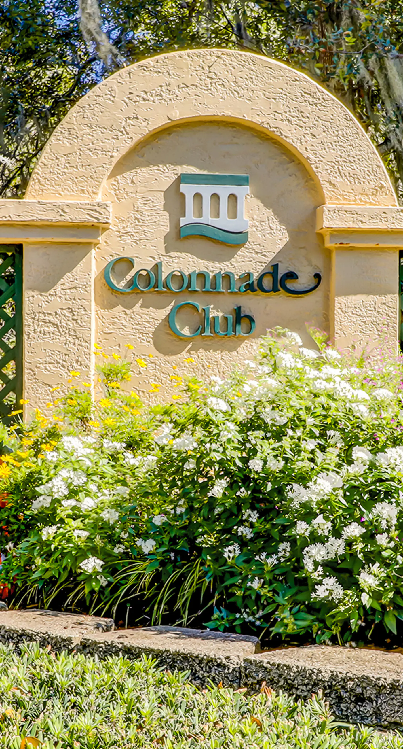 Colonnade Club 179