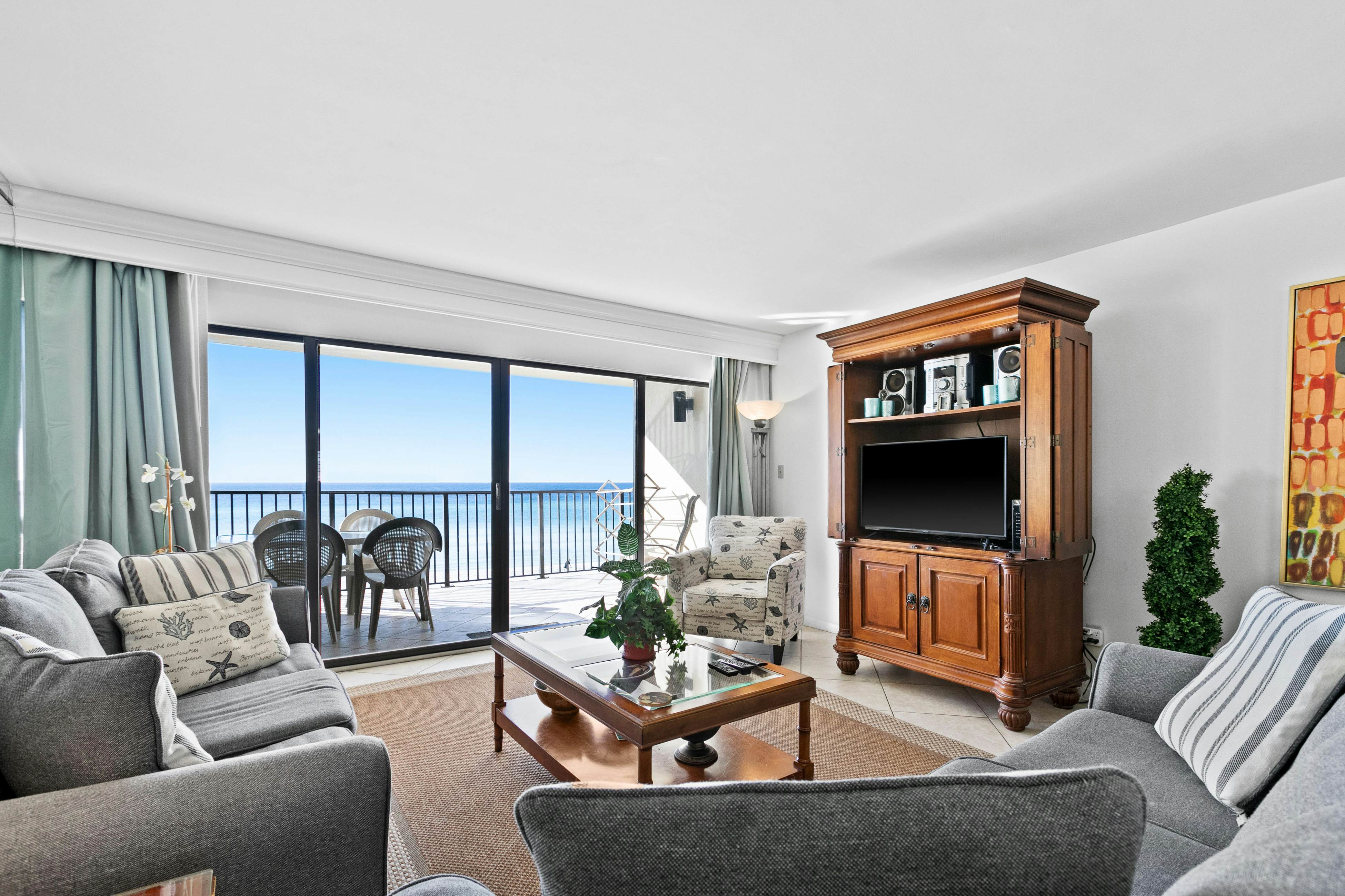 Huntington by the Sea 303