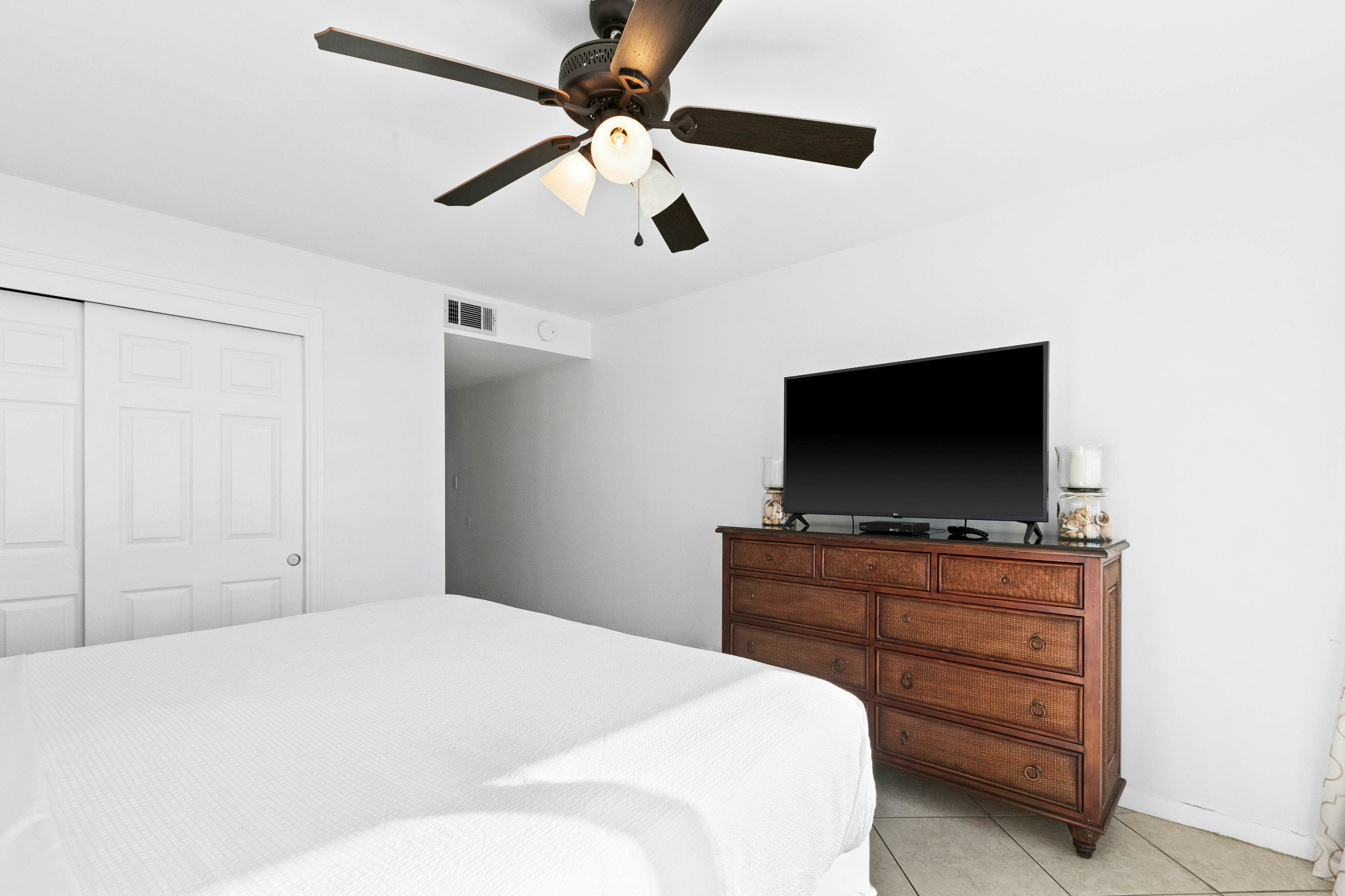 Huntington by the Sea 303