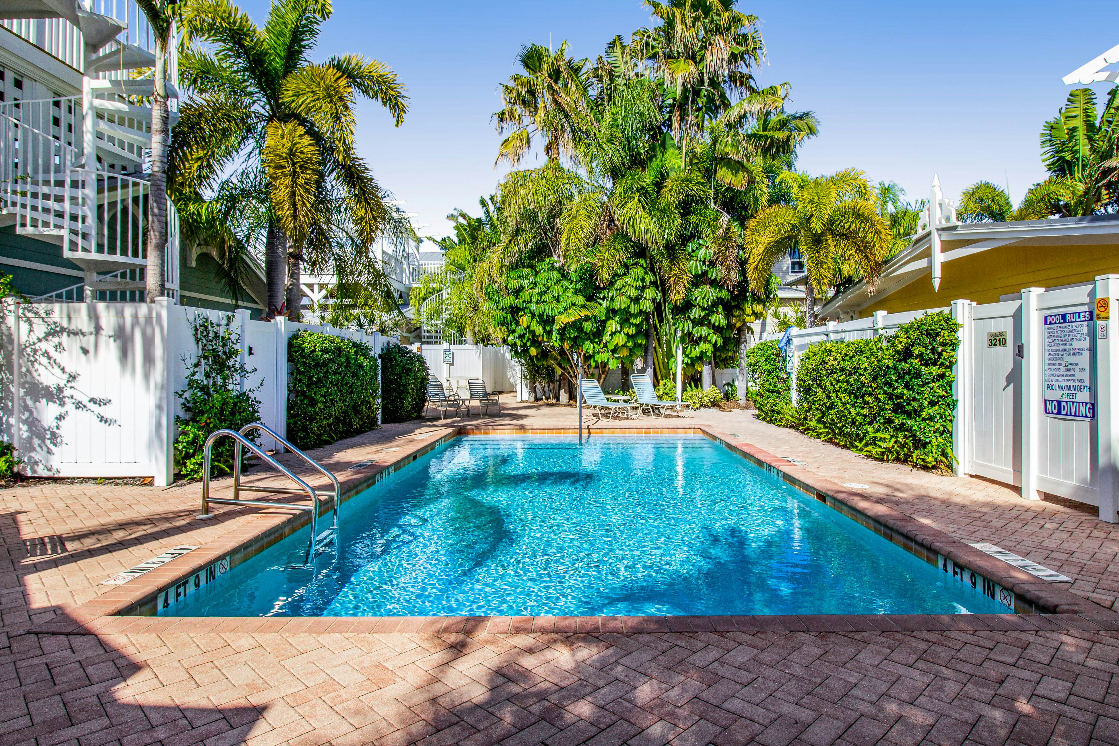 Palm Isle Village 3208 2 BD Holmes Beach, FL Vacation Rental Vacasa