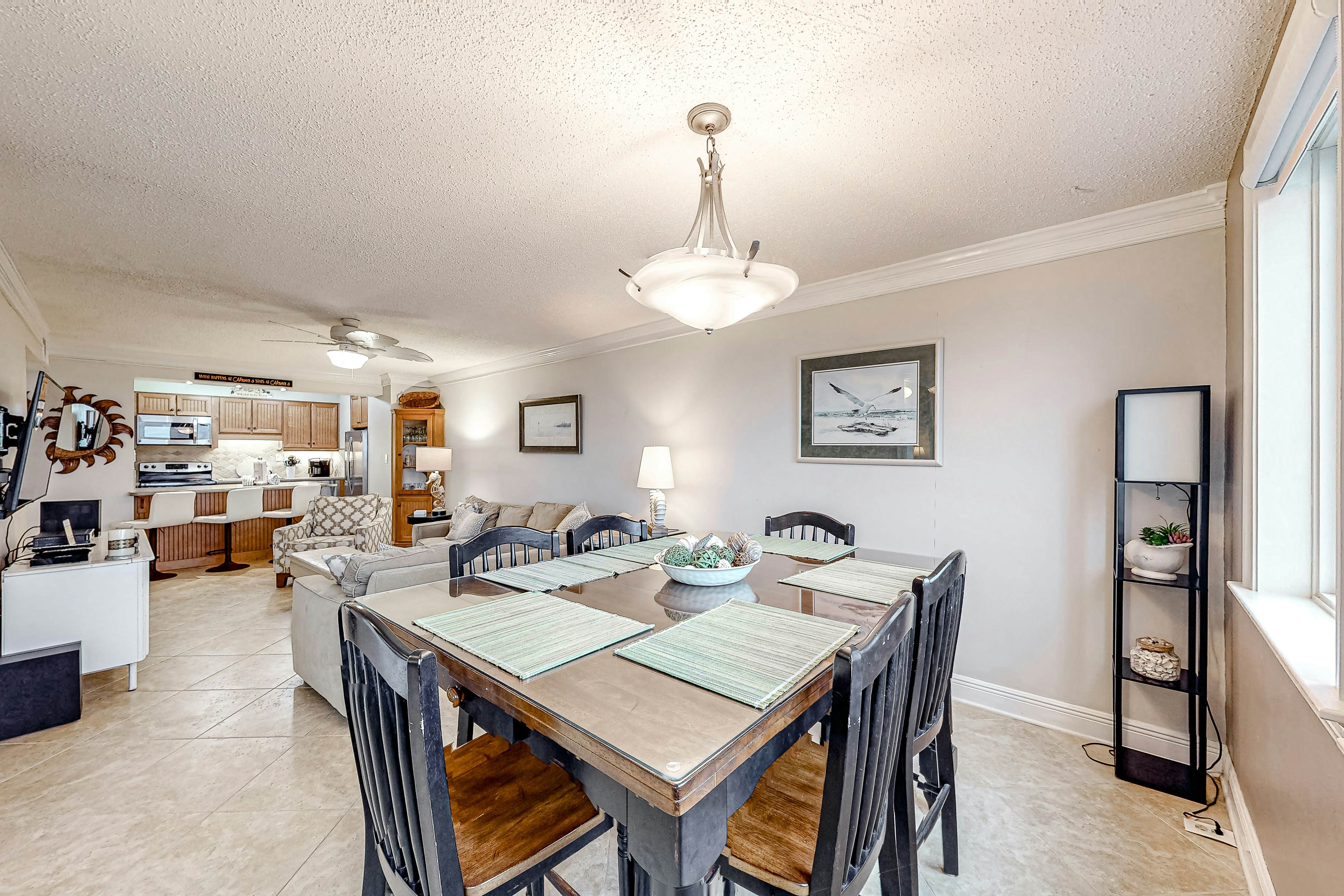 Nana's Place 406B Jetty East