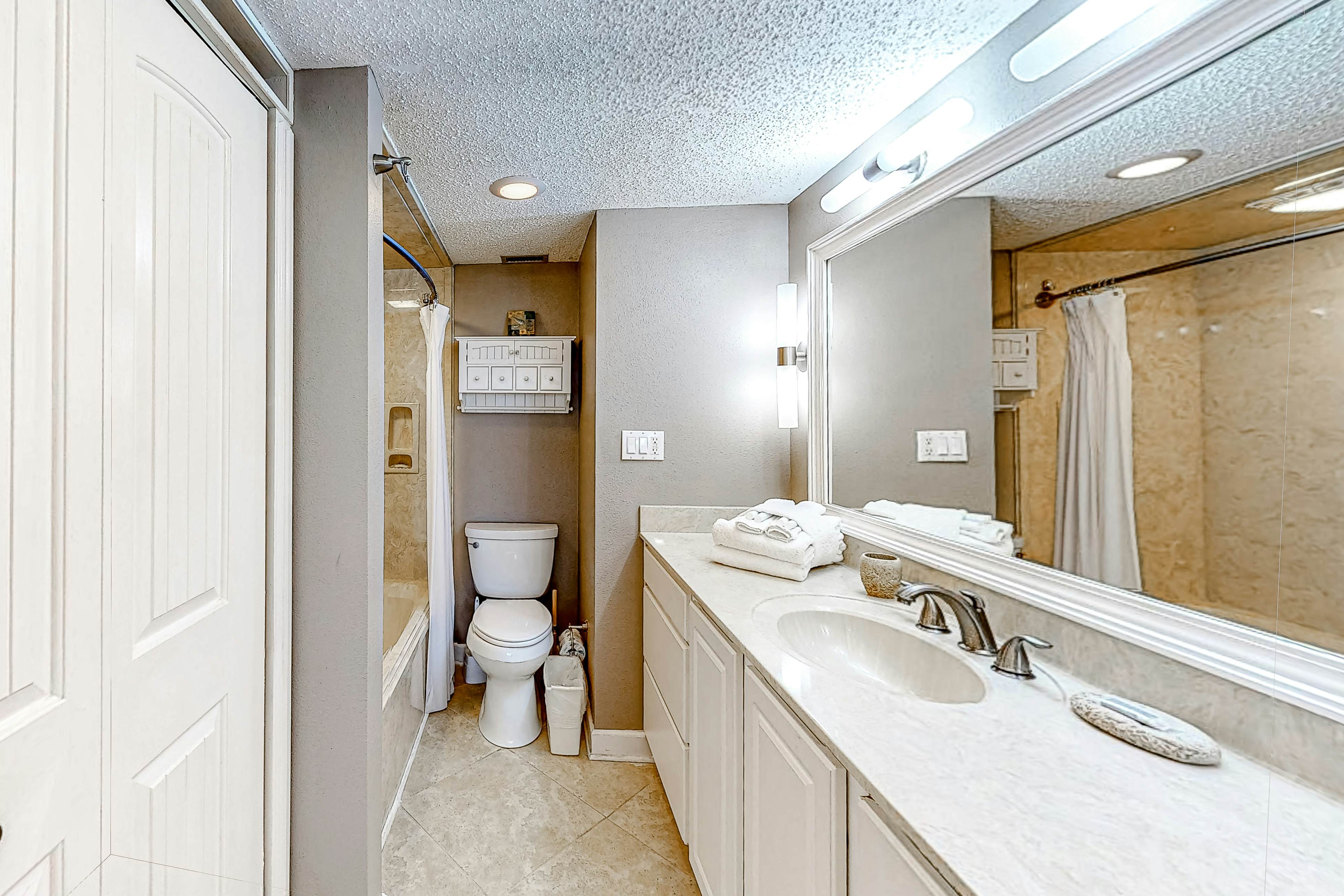 Nana's Place 406B Jetty East