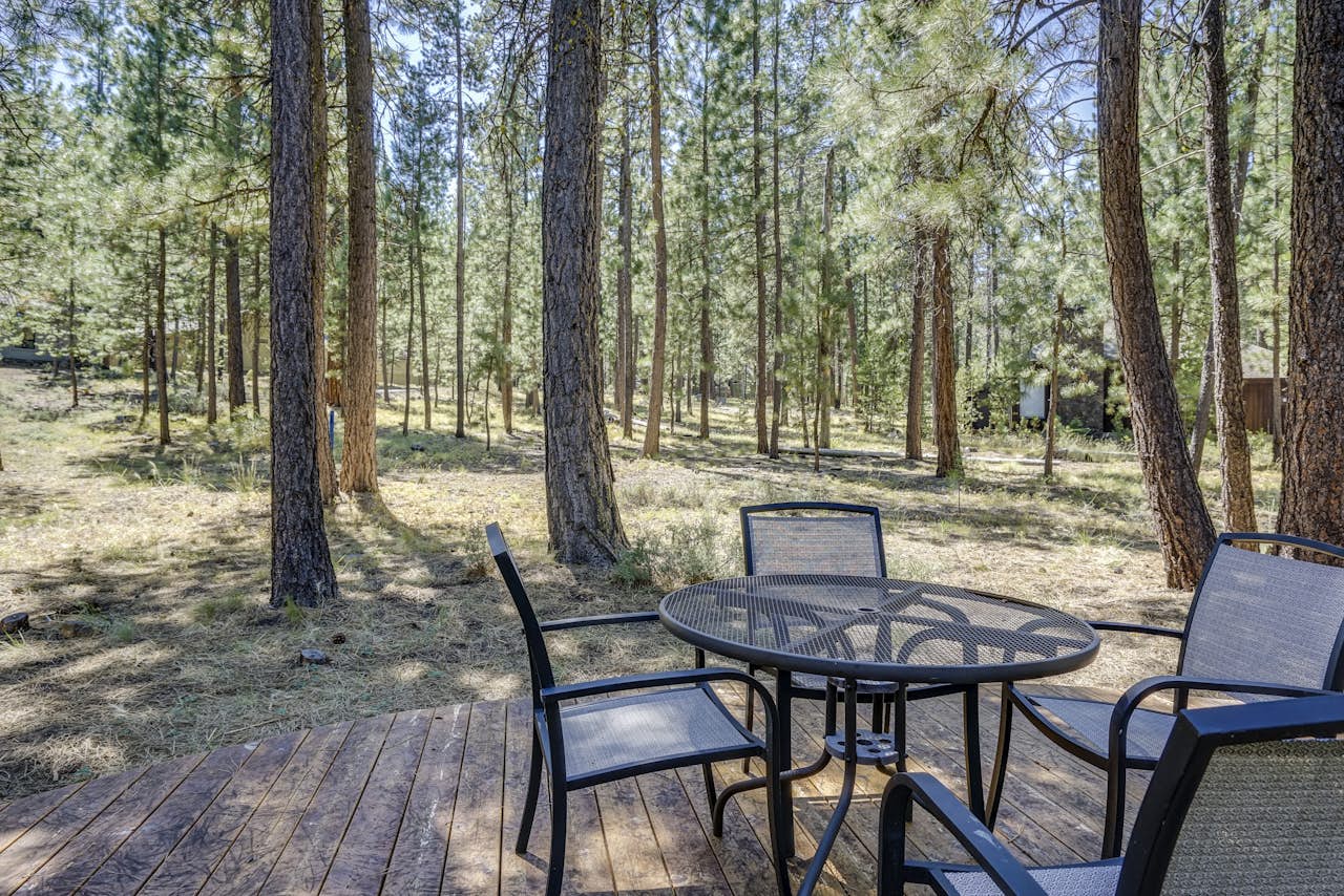 East Butte Lane 6 2 BD Vacation Rental in Sunriver, OR Vacasa