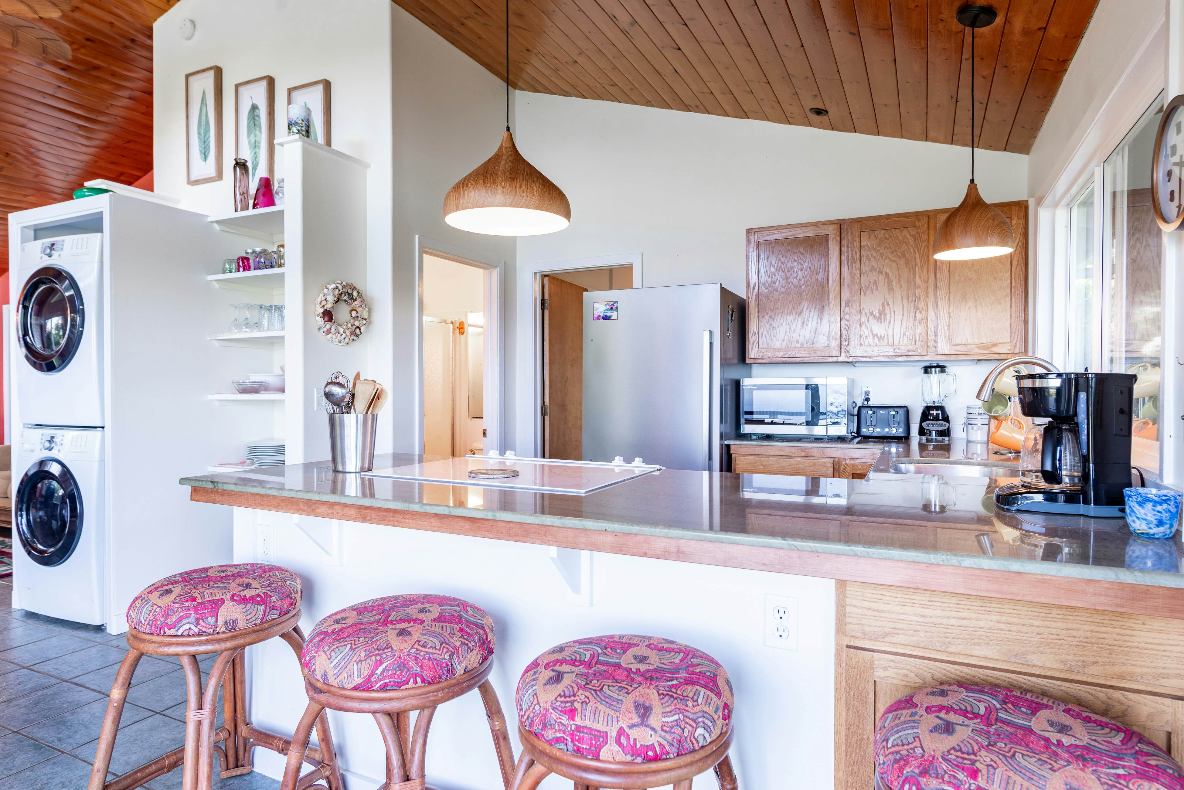 Waipio Glass House 2 BD Honokaa, HI Vacation Rental Vacasa