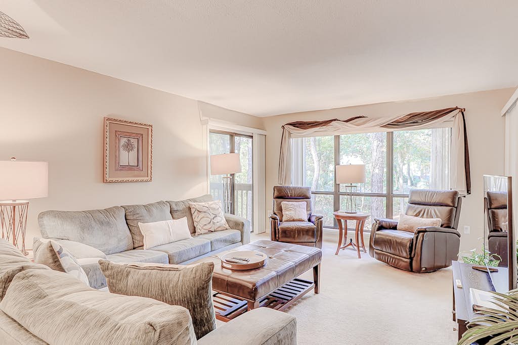 Dog-friendly condo with pool, central AC, & washer/dryer - quick walk to beach — Hilton Head, SC — vacation rental