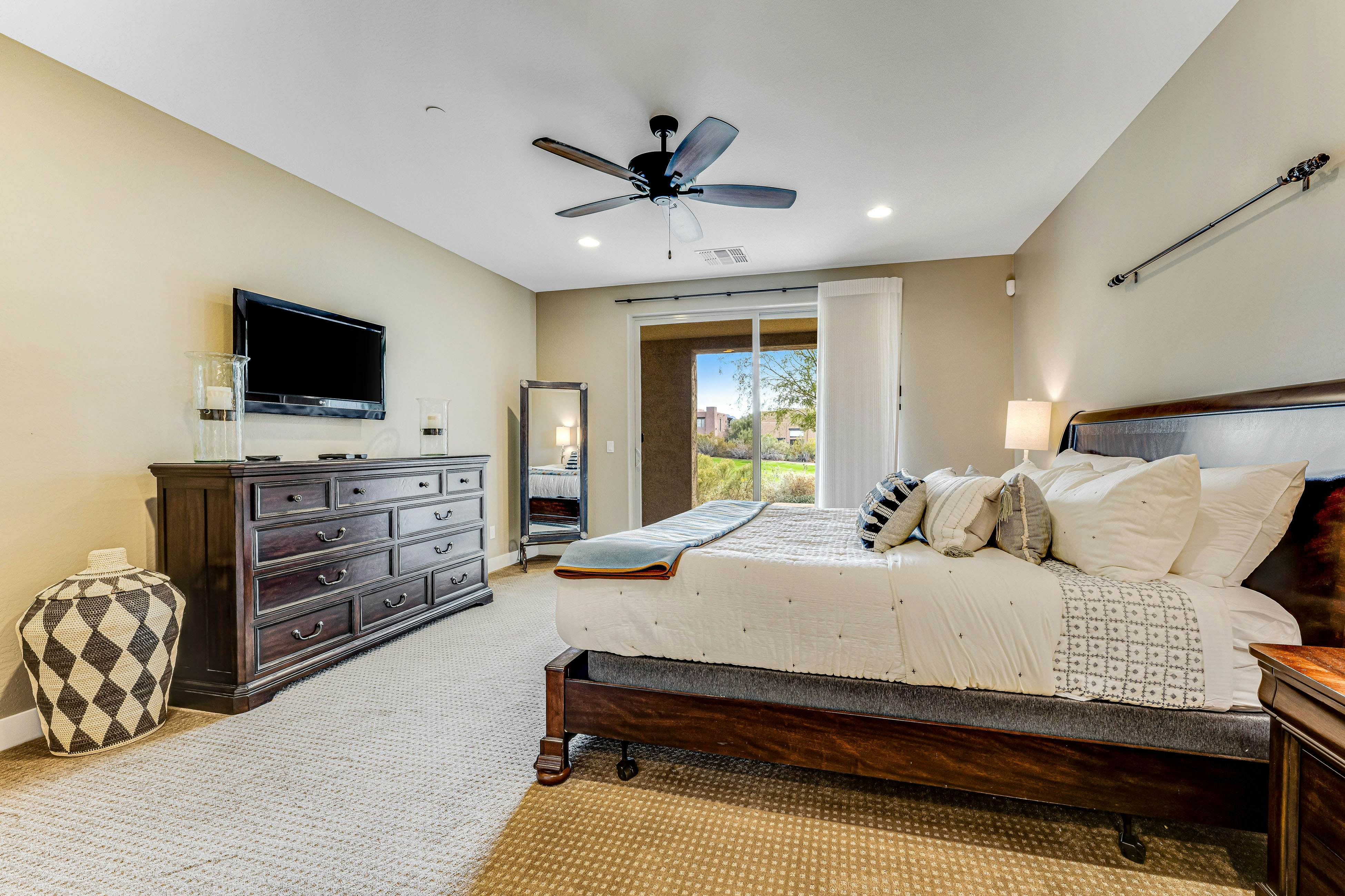 Easy Living on the Greens