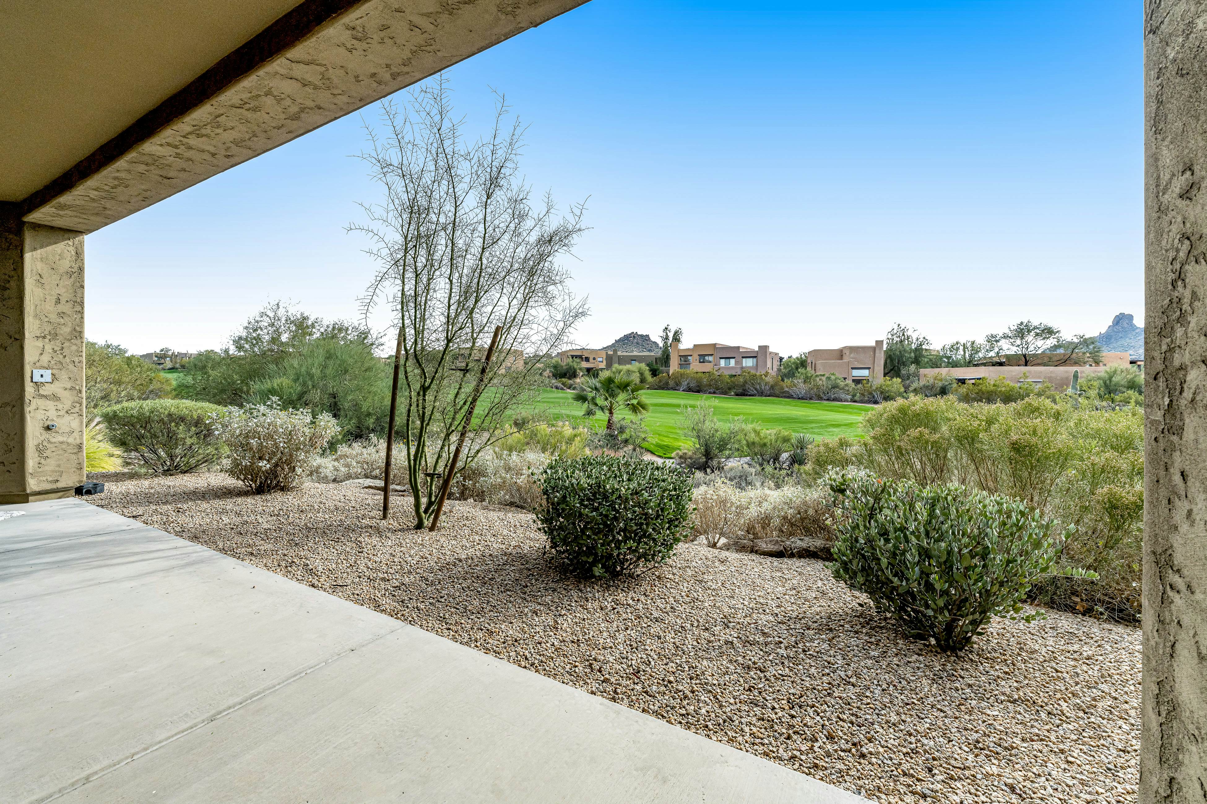 Easy Living on the Greens