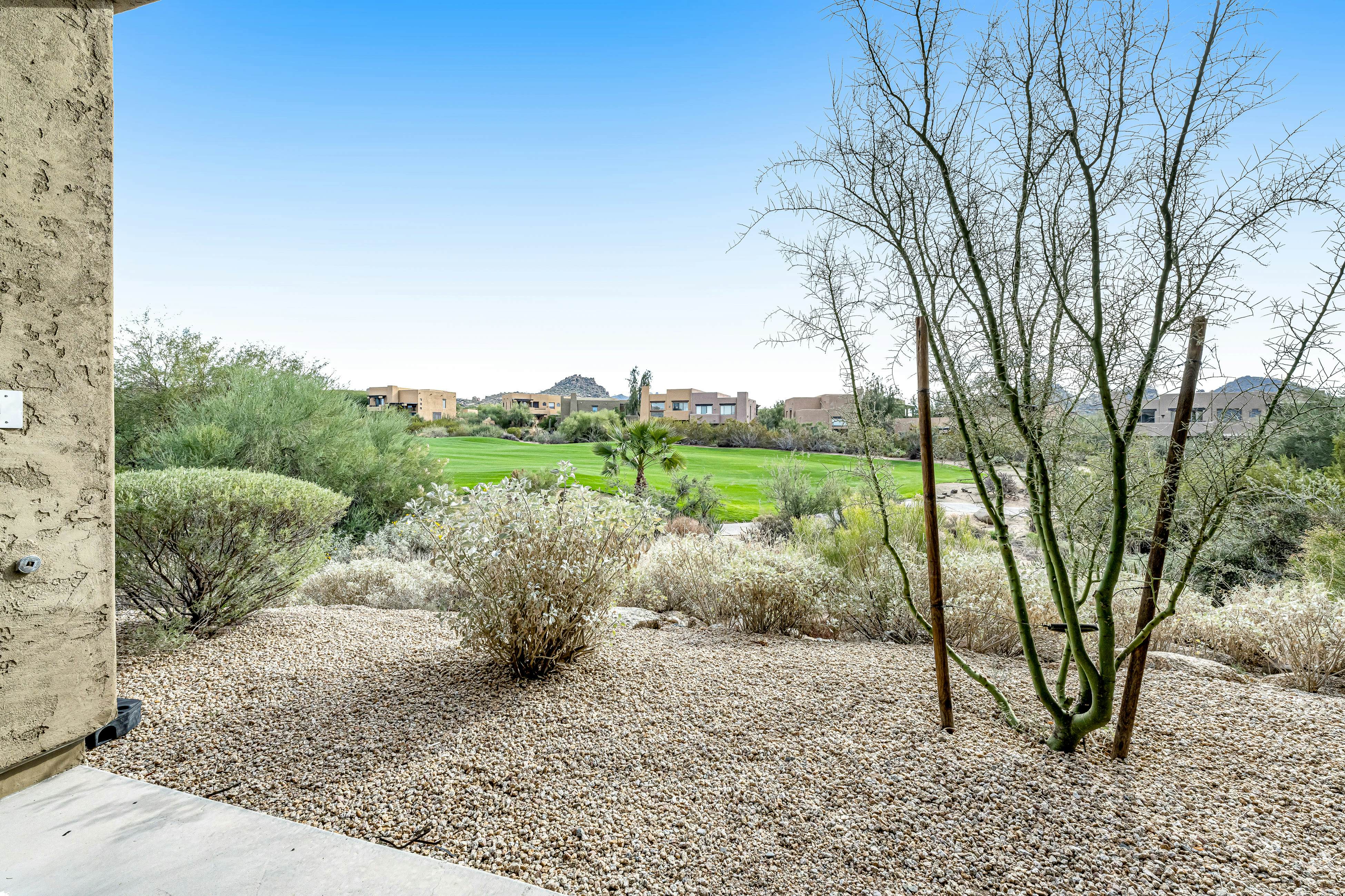 Easy Living on the Greens