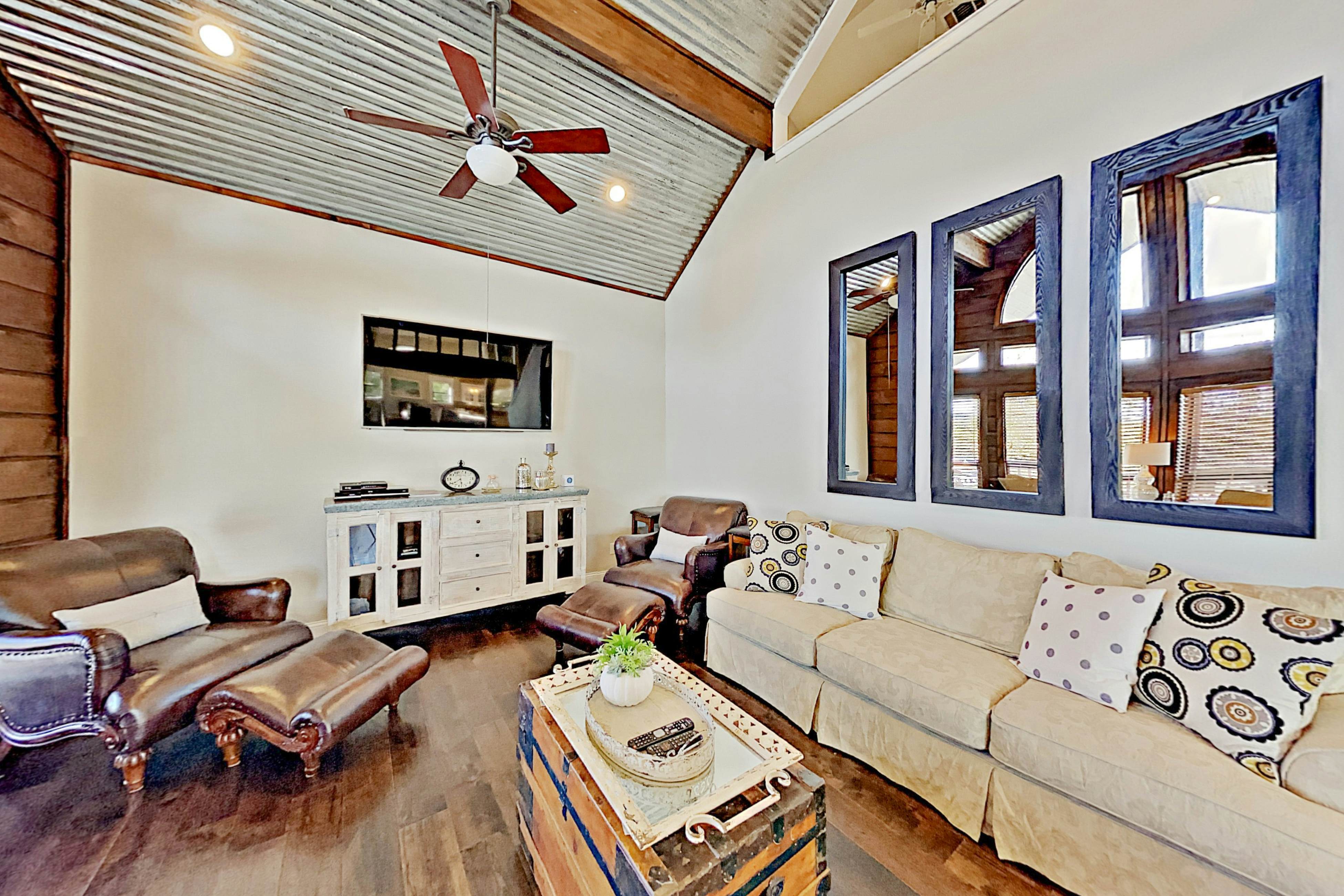 Opulent Waterfront 118B 4 BD TX Vacation Rental Vacasa