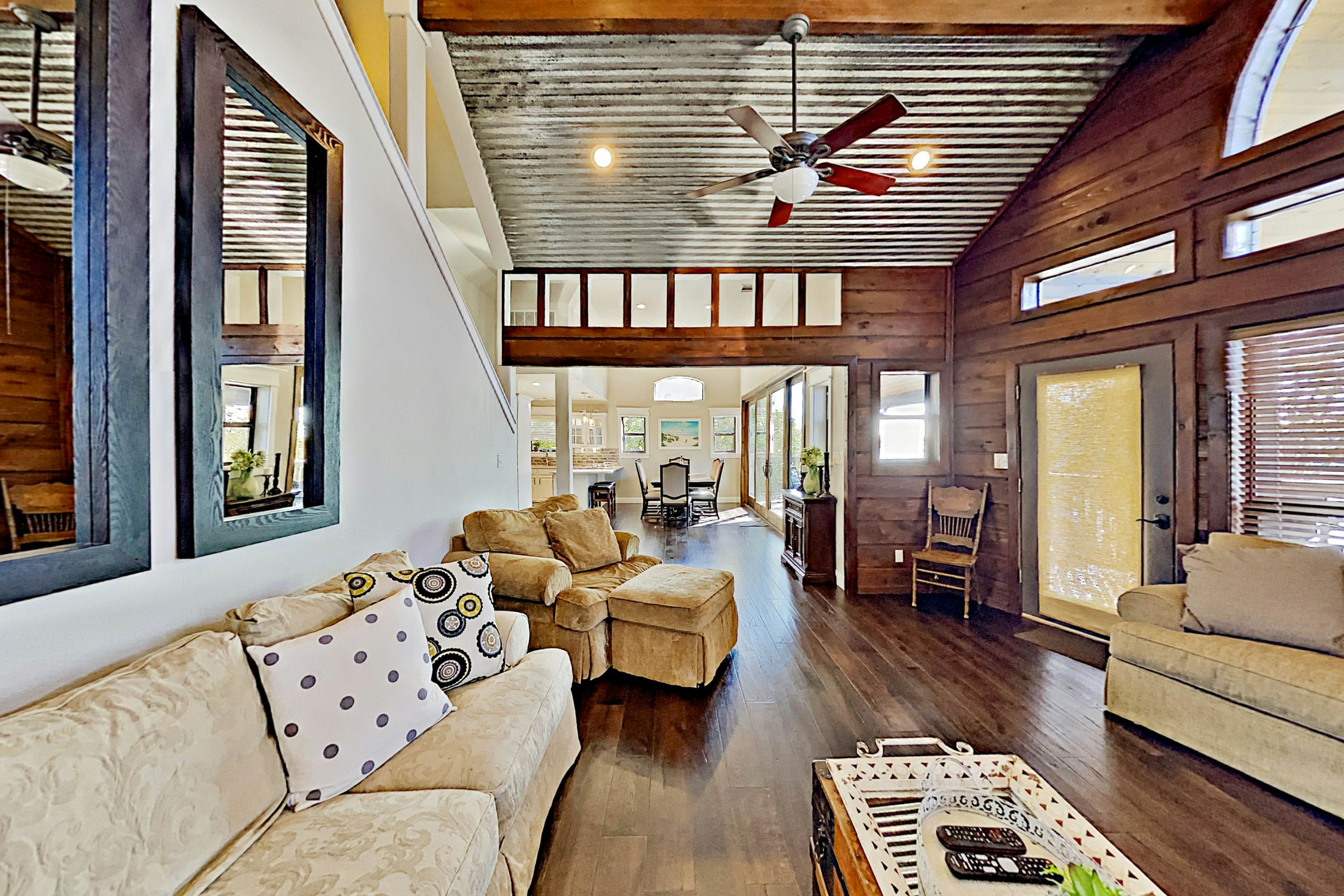 Opulent Waterfront 118B 4 BD TX Vacation Rental Vacasa