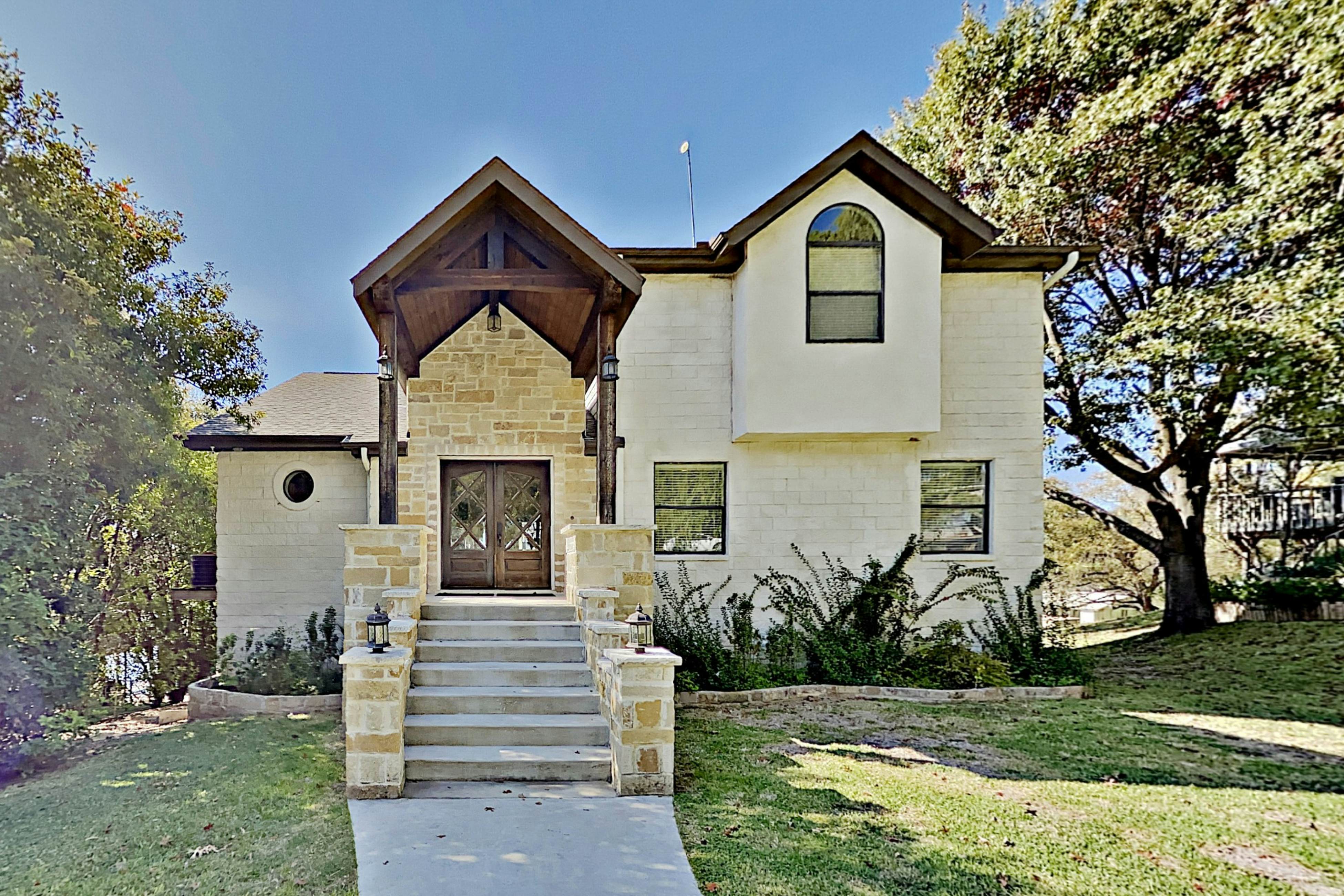 Opulent Waterfront 118B 4 BD TX Vacation Rental Vacasa